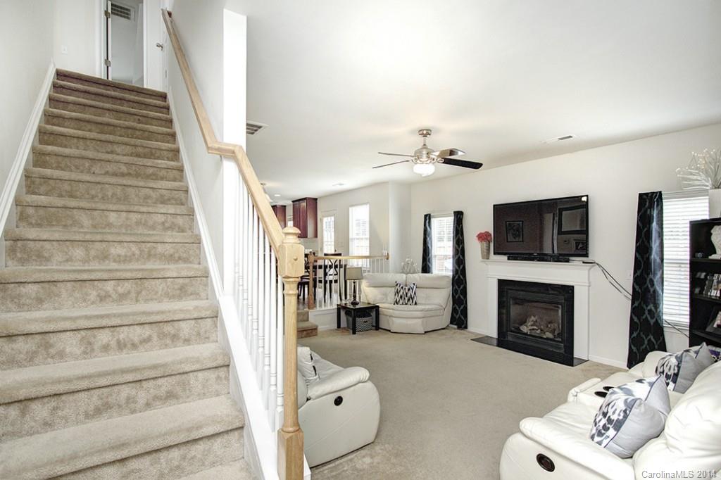 Sandy Pointe - Residential