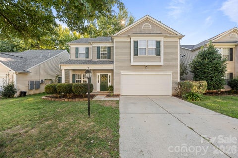 Photo of 5520 Waverly Lynn Lane, Charlotte, NC 28269 (MLS # 4424437)