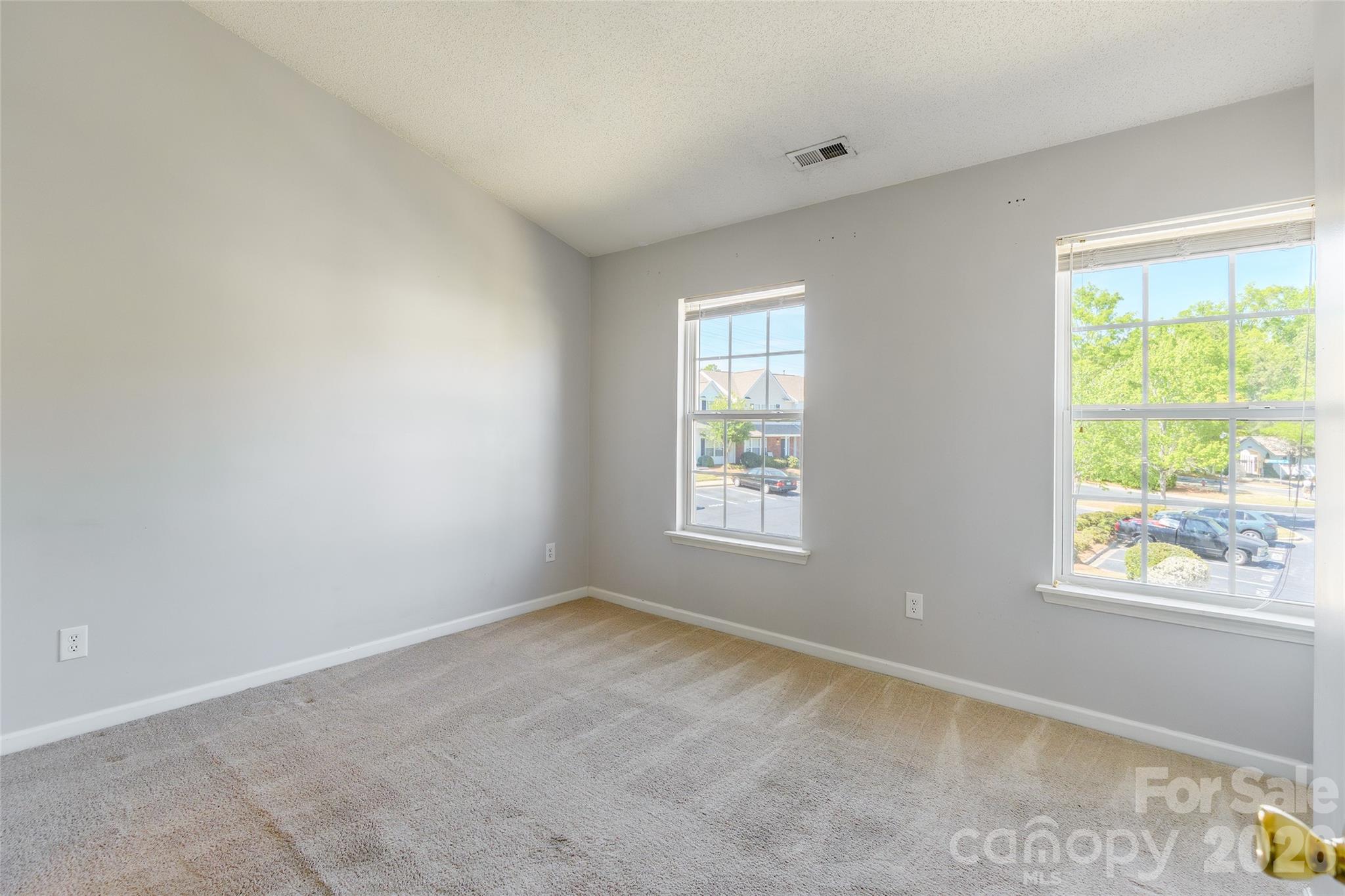 Windsor Trace - Residential