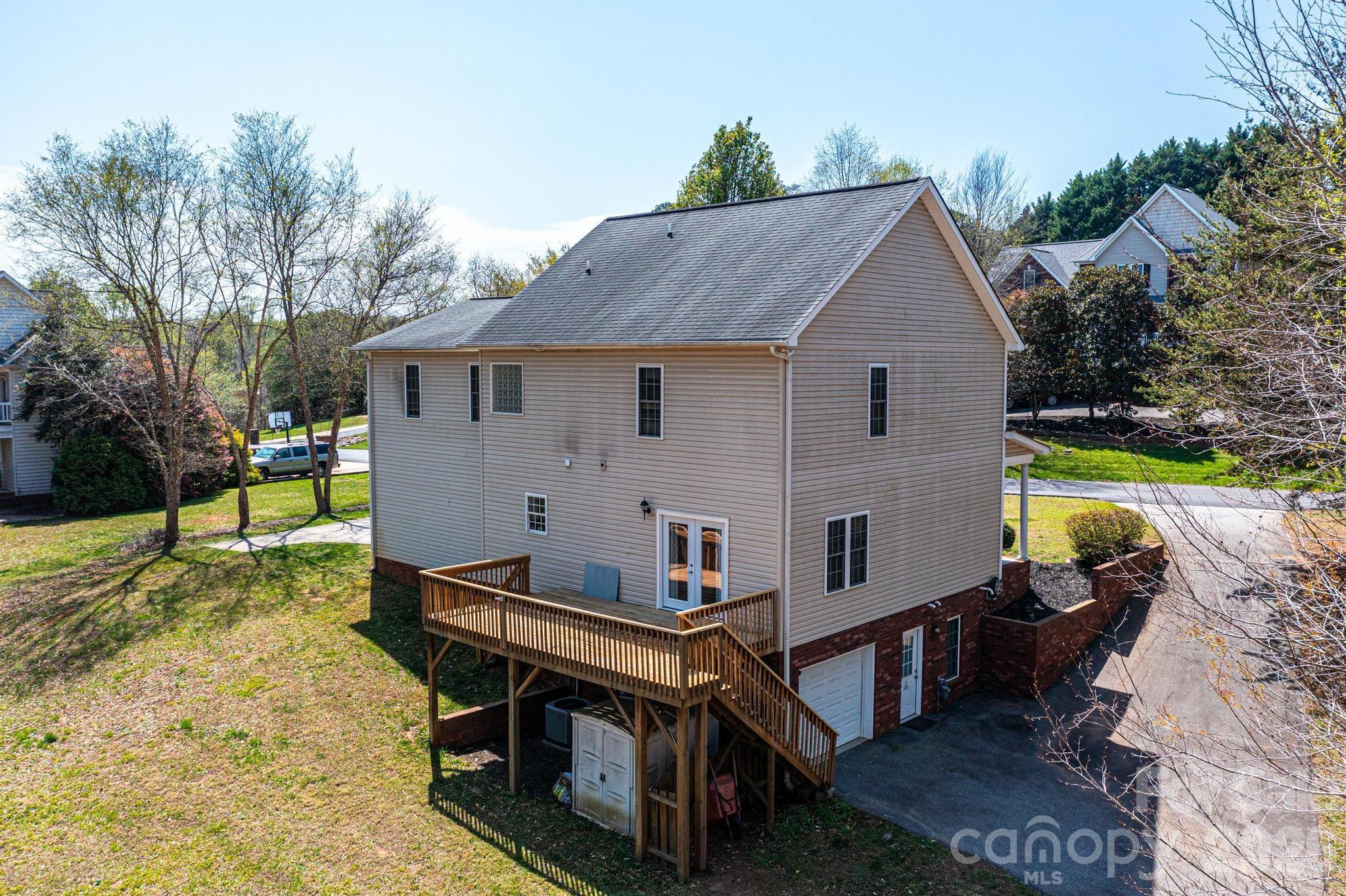 Old River Falls - Residential