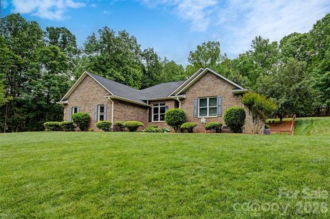 Photo of 293 Bent Tree Drive, Rutherfordton, NC 28139 (MLS # 4381988)