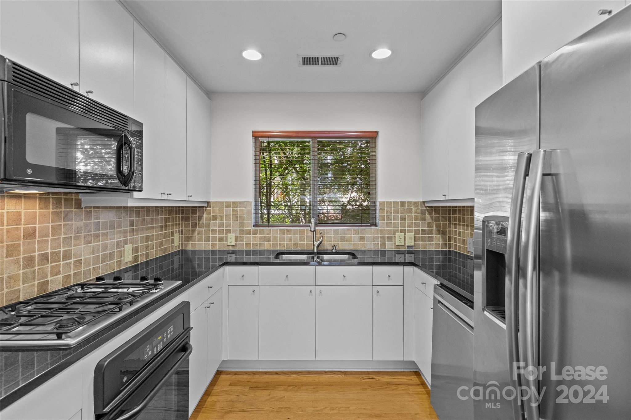 Myers Park - Residential Lease