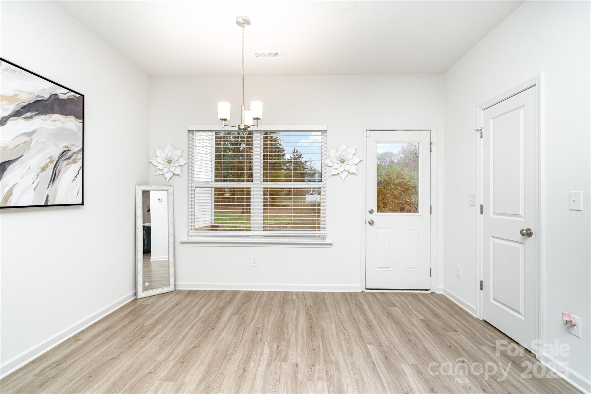 1124 Thayer Glen Court