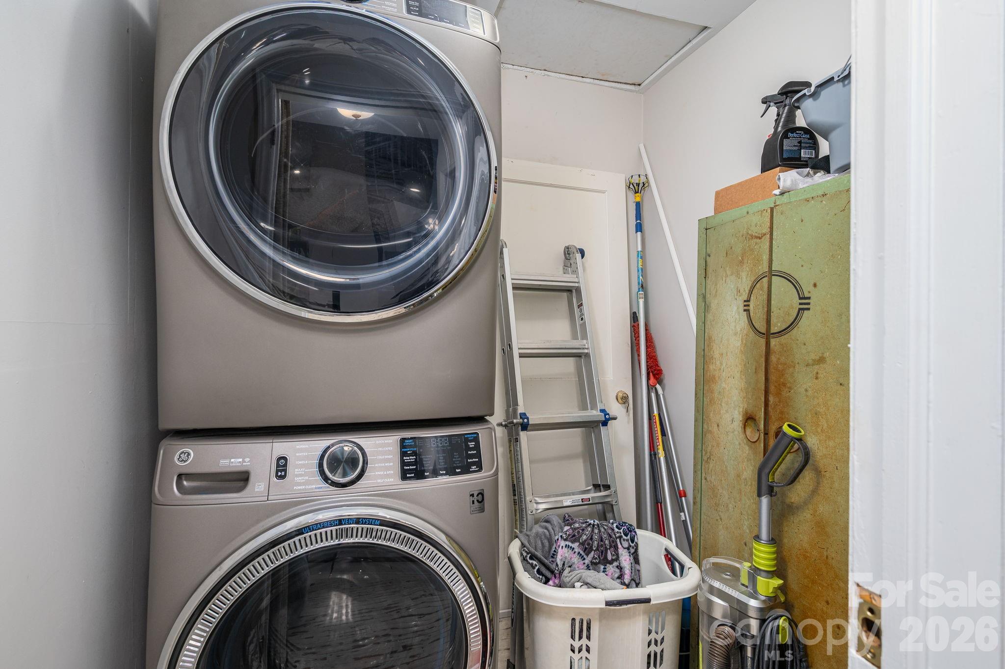 Mason Square - Residential