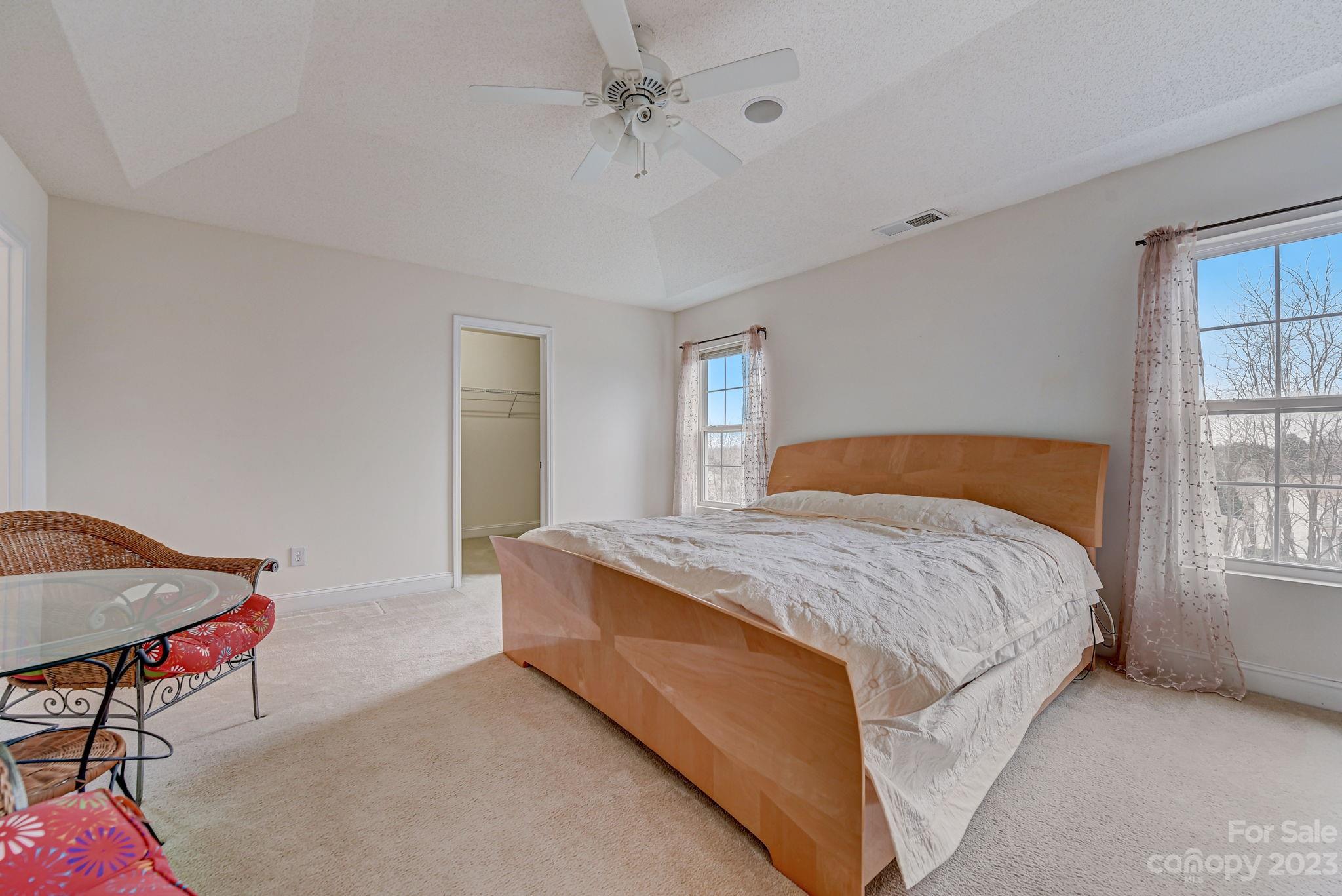 Hamilton Lakes - Residential