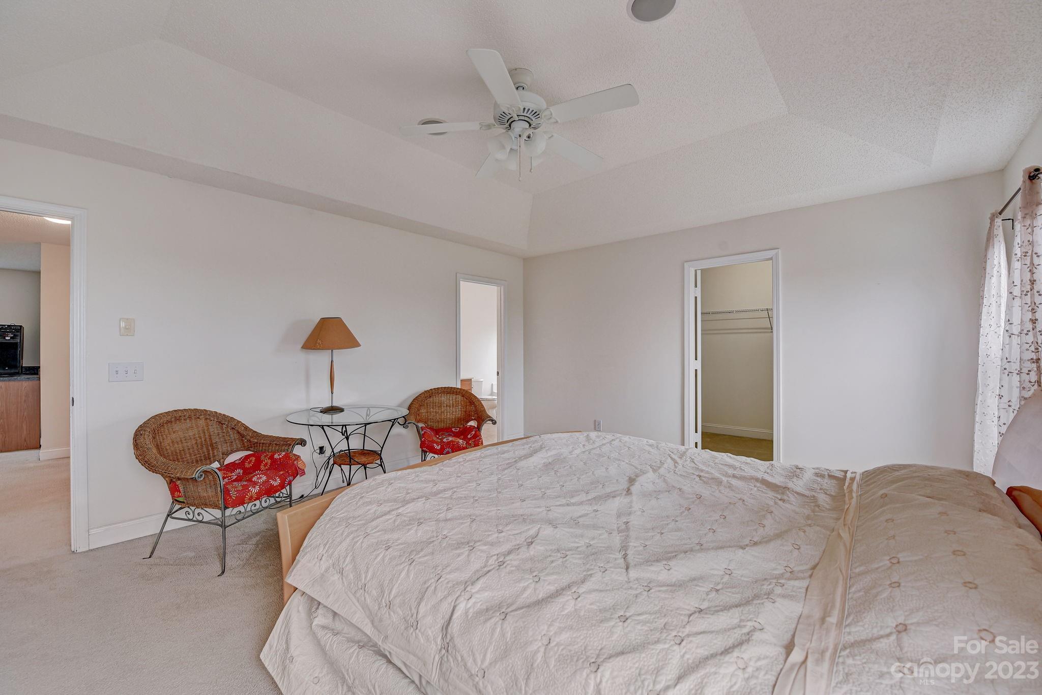 Hamilton Lakes - Residential