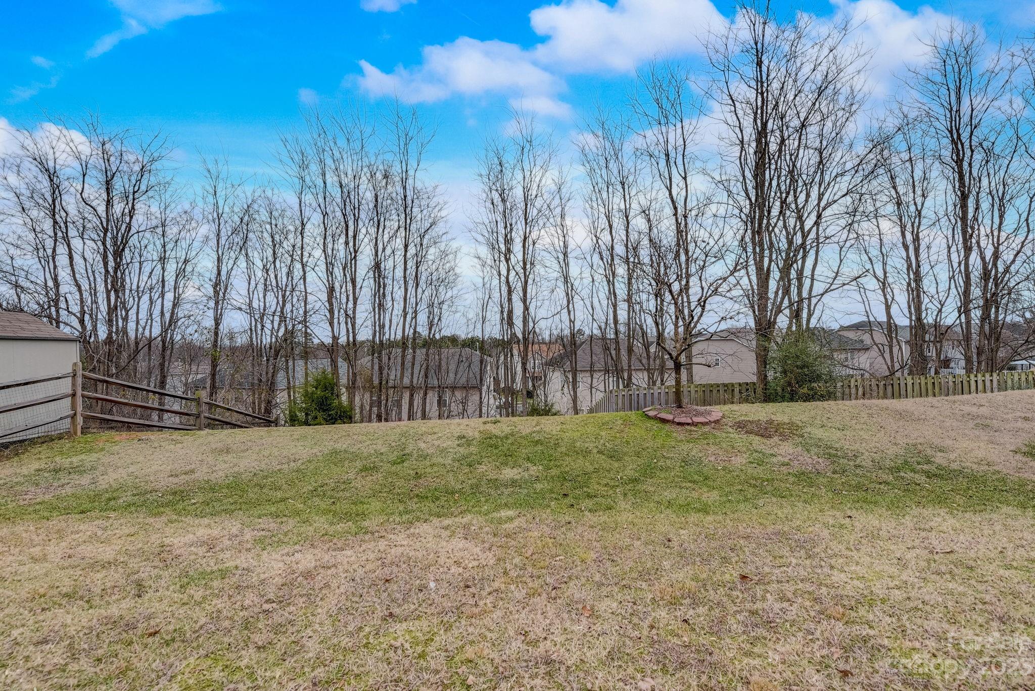 Hamilton Lakes - Residential