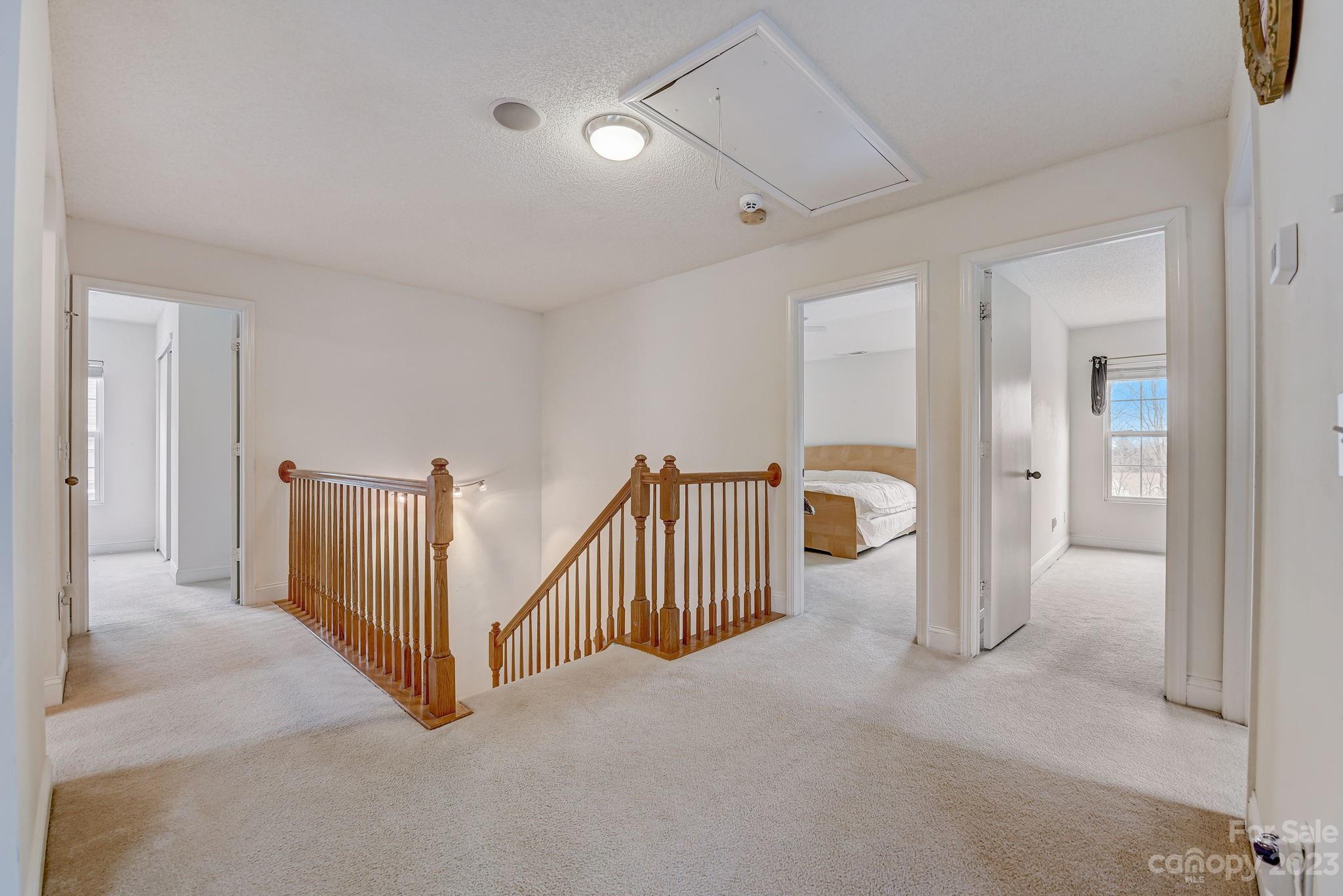 Hamilton Lakes - Residential