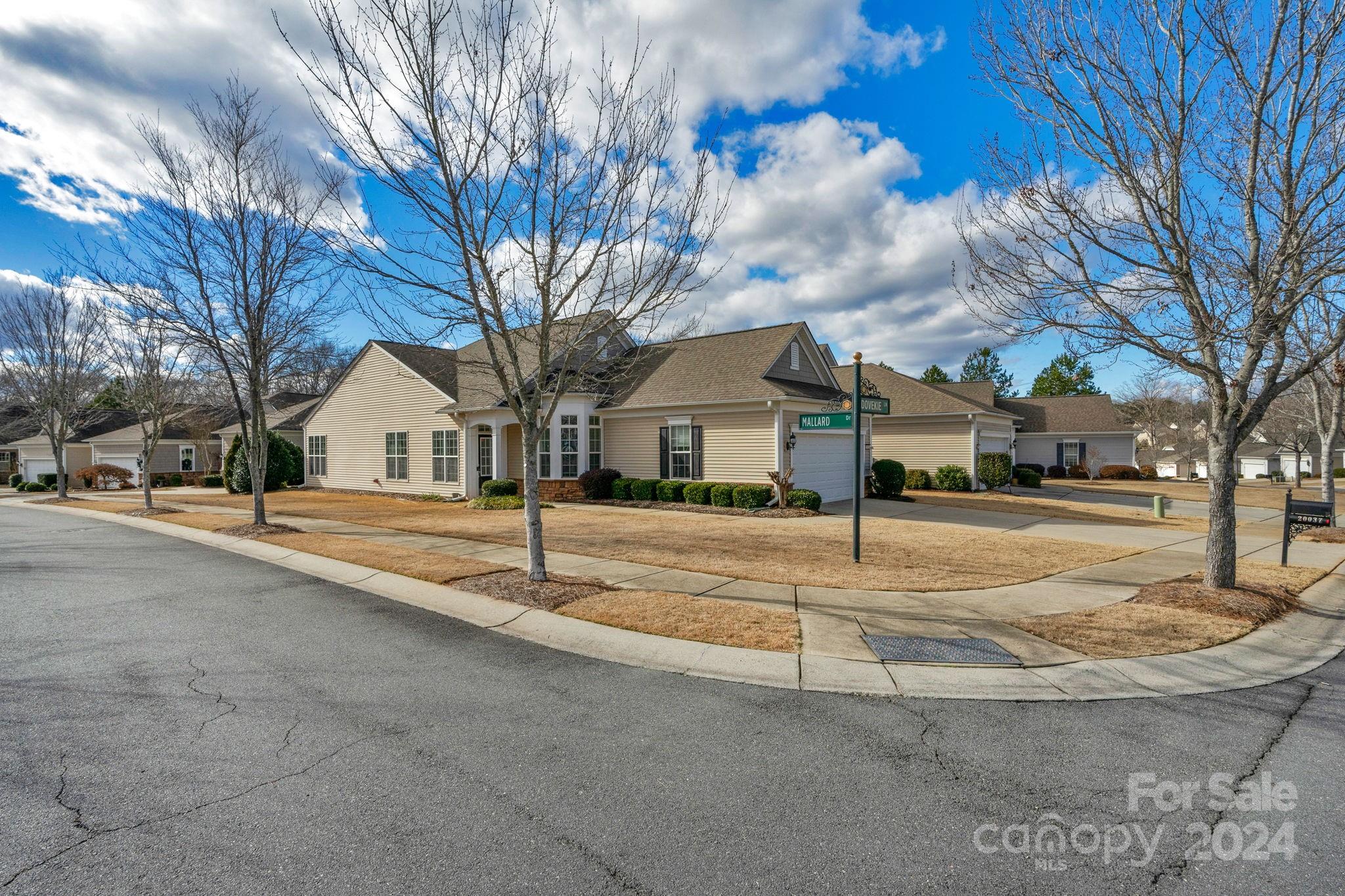 Sun City Carolina Lakes - Residential