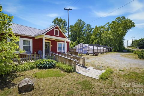 Photo of 905 Carbon City Road, Morganton, NC 28655 (MLS # 4373012)