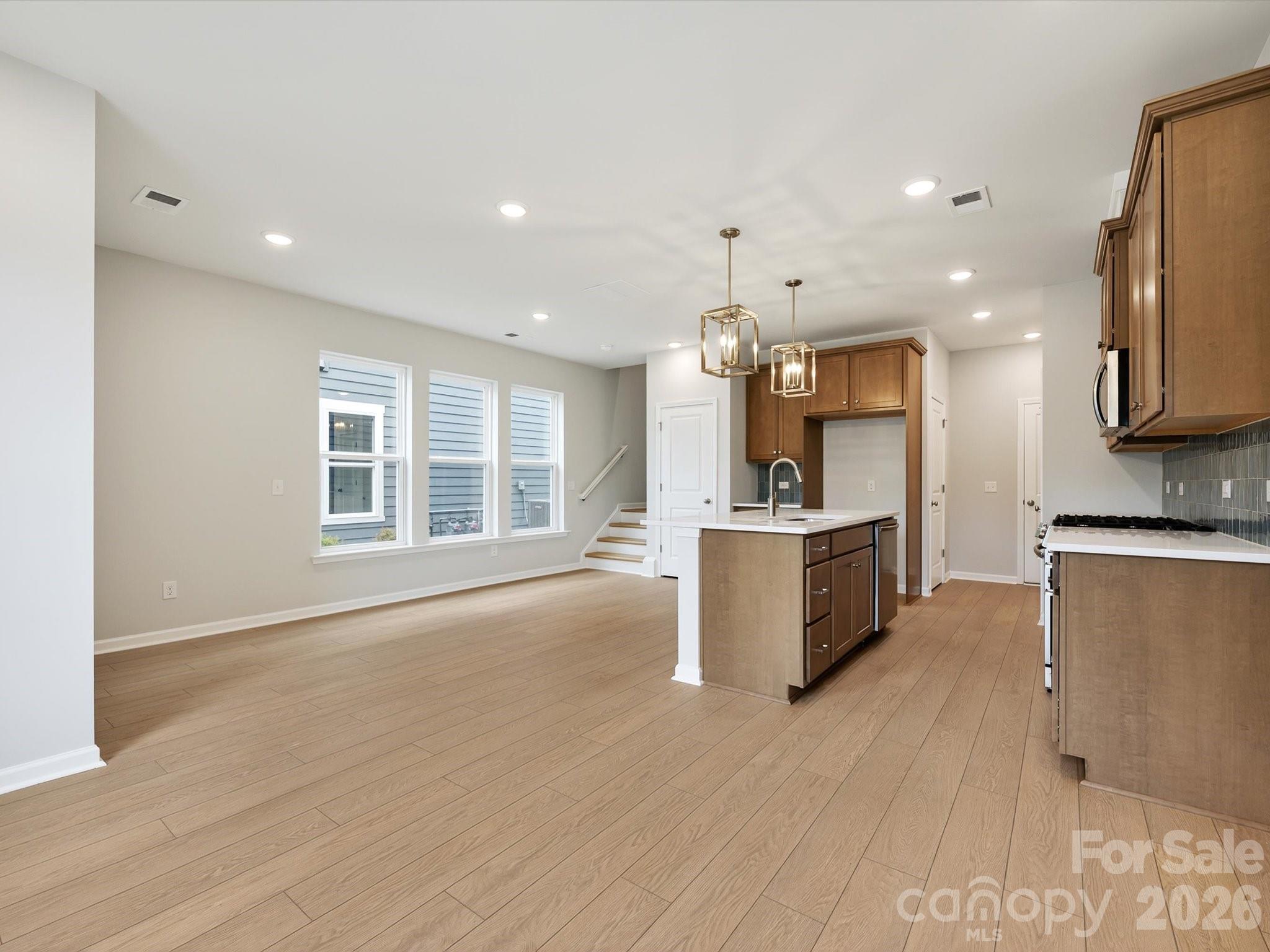 Hardy Pond - Residential
