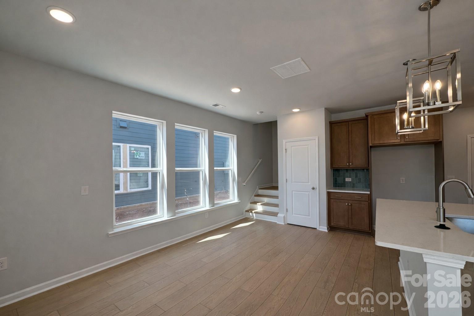 Hardy Pond - Residential