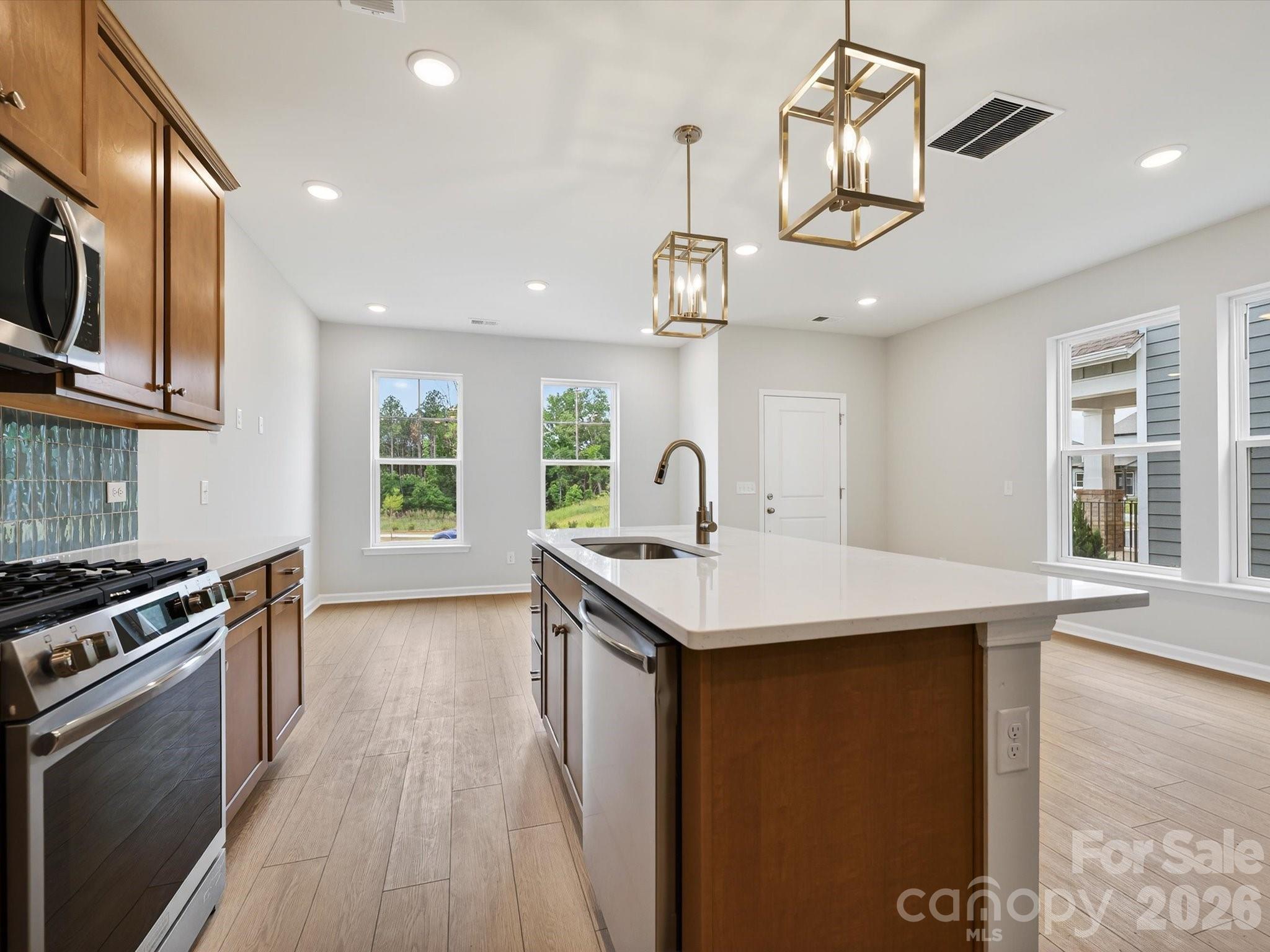 Hardy Pond - Residential