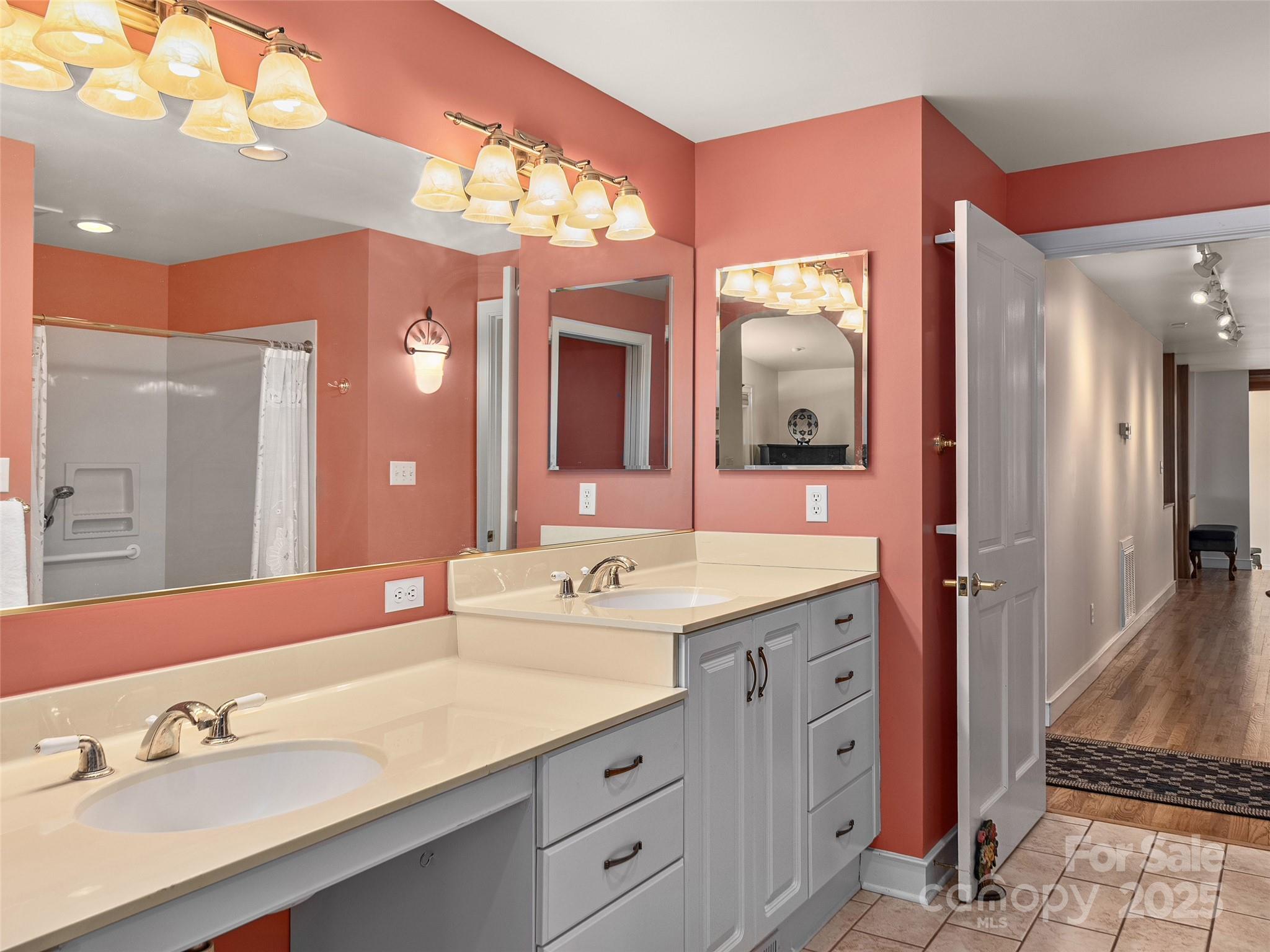 Laurengill Woods - Residential