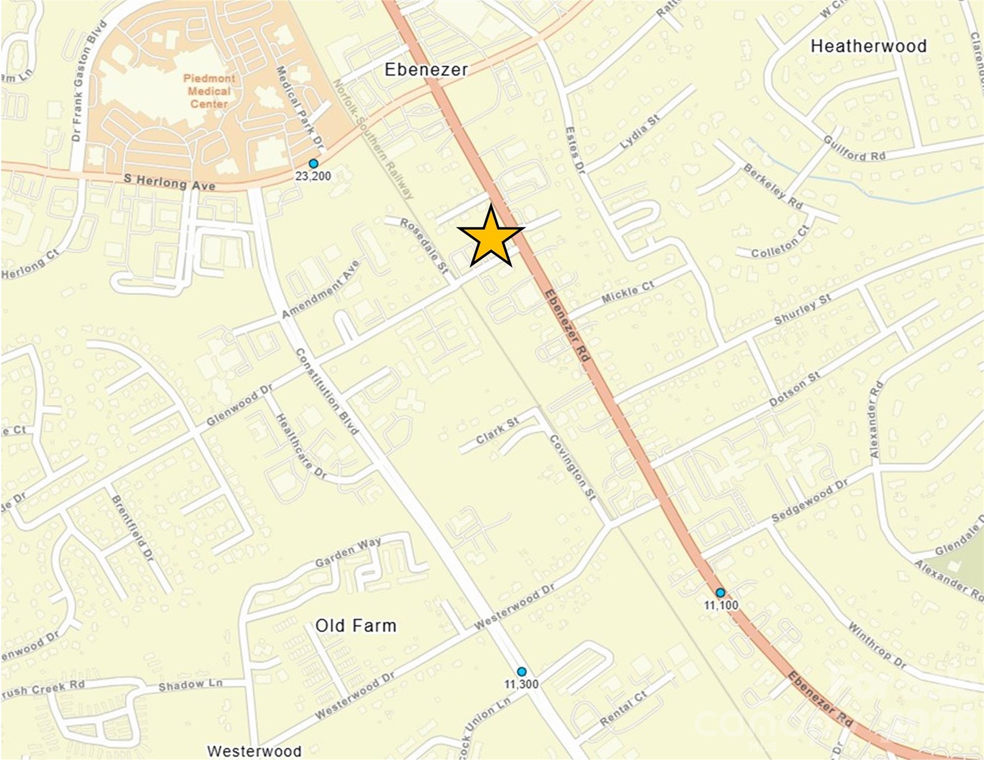 Main image without alt text