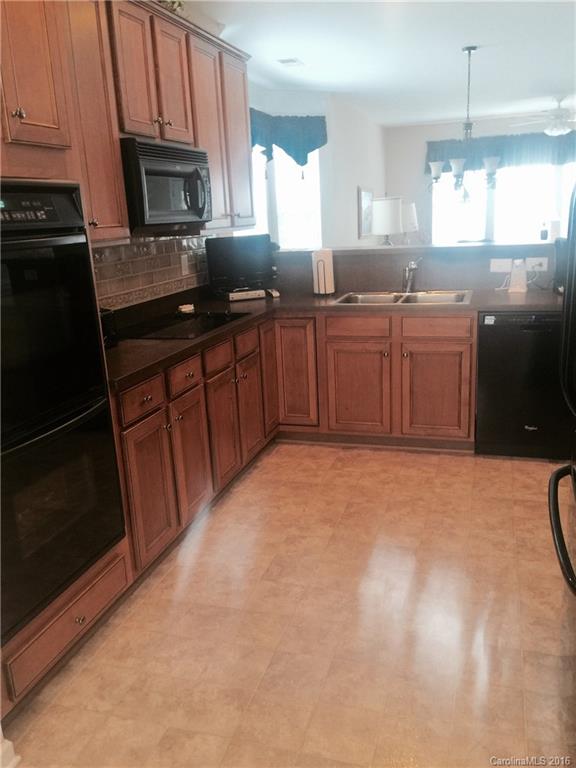 Four Seasons At Gold Hill - Residential