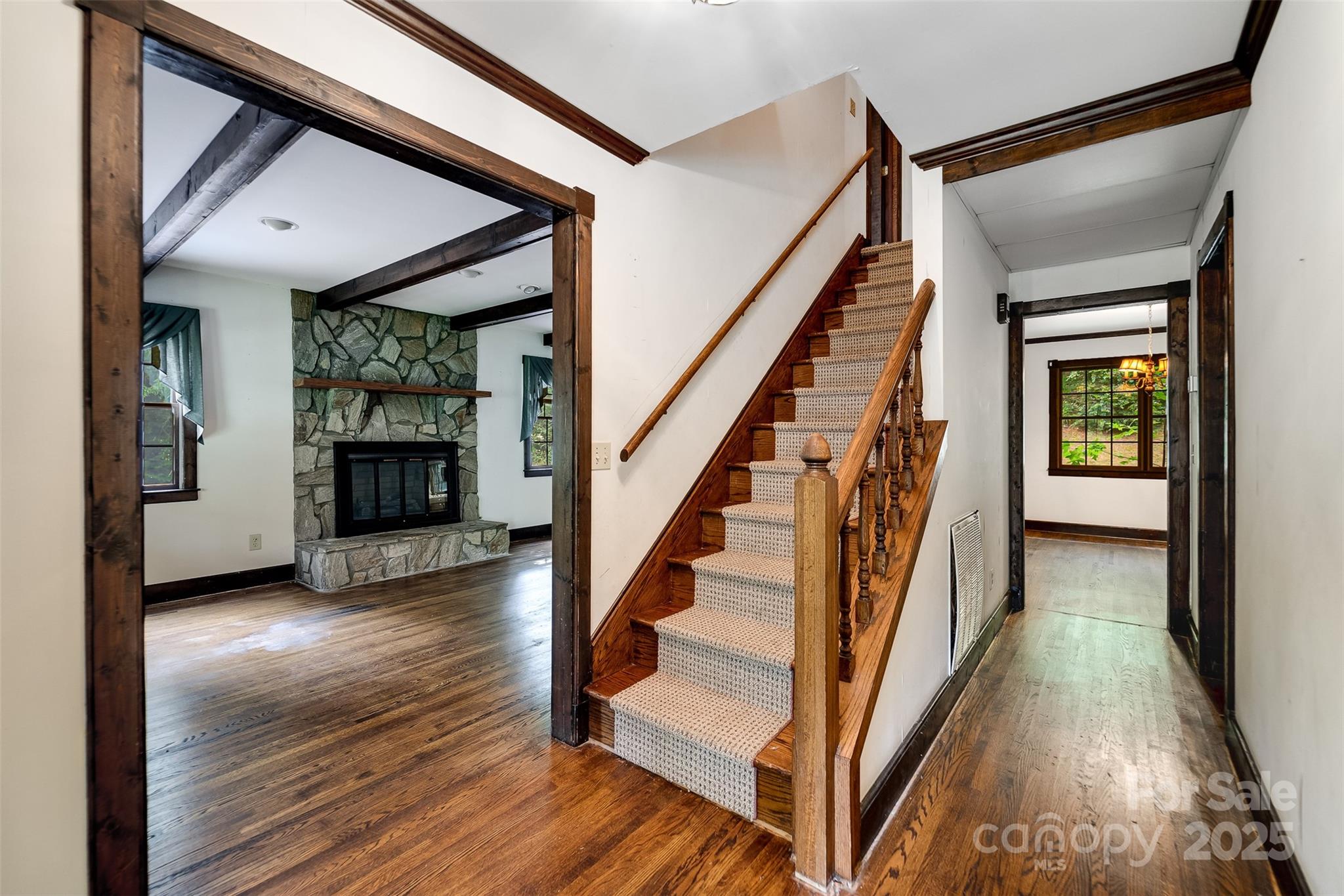 94 Sunray Lane