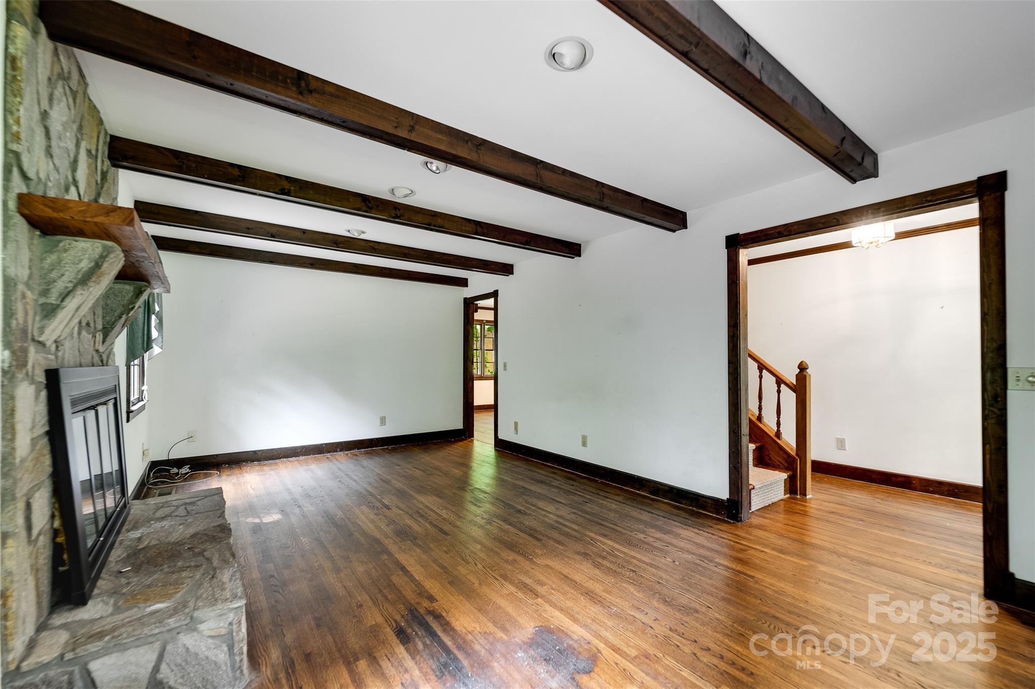 94 Sunray Lane