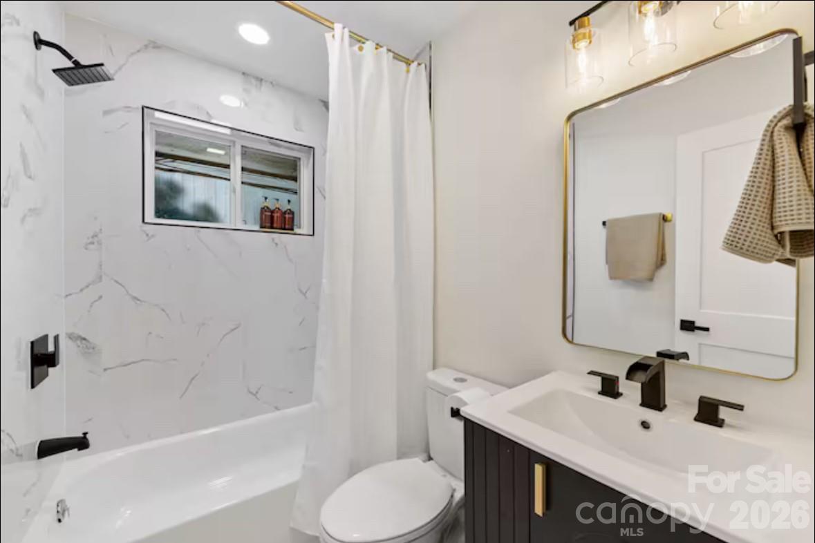 Plaza Heights - Residential Income