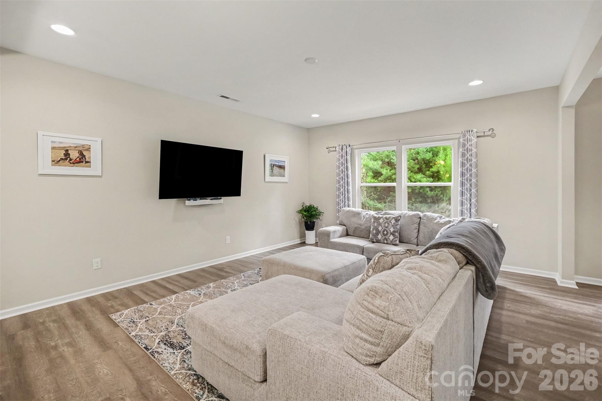 1138 Streamside Lane