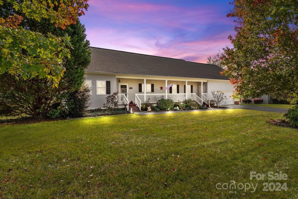 129 Sun Lane, Mooresville, NC 28115, MLS 4192625 Allen Tate