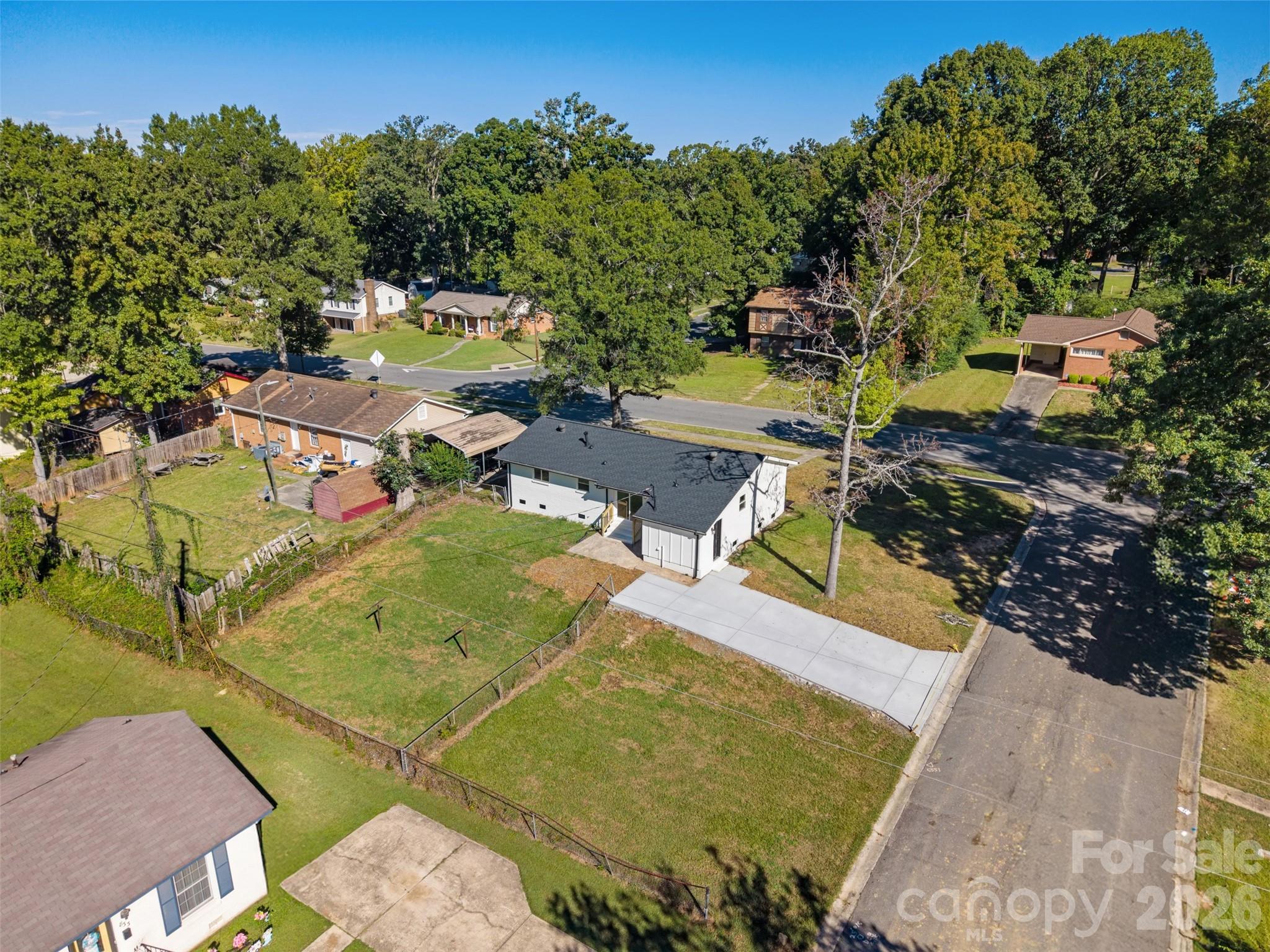 5618 Snow White Lane