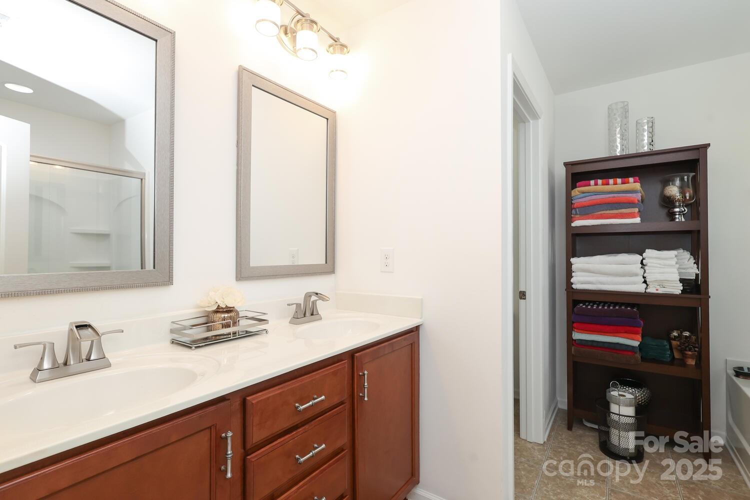 Oaks At Clover - Residential