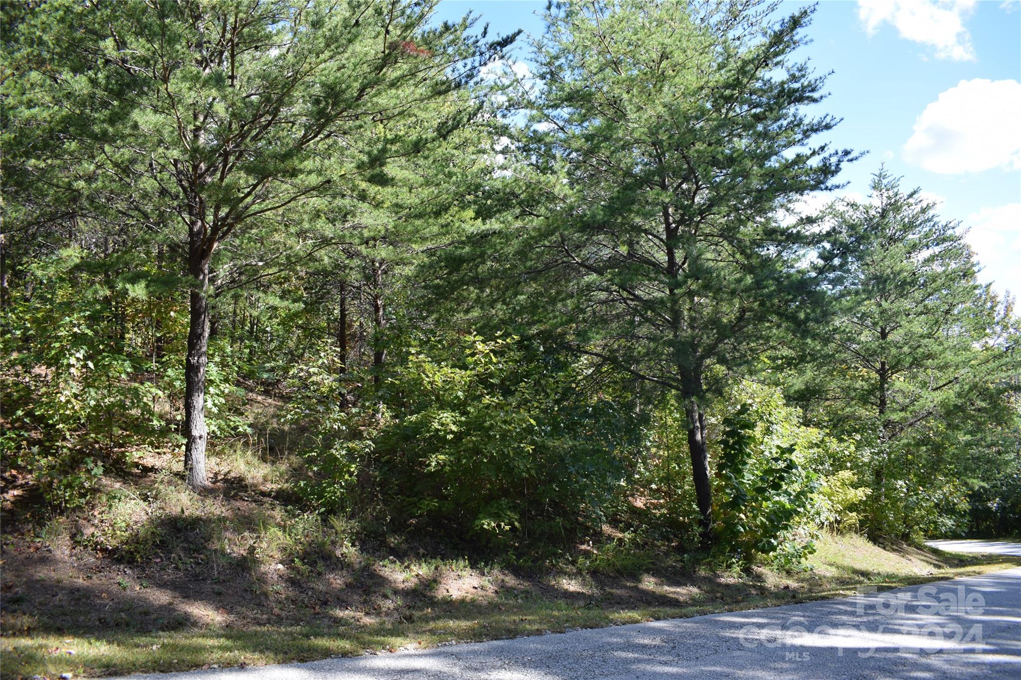 The Sanctuary of Tryon - Land