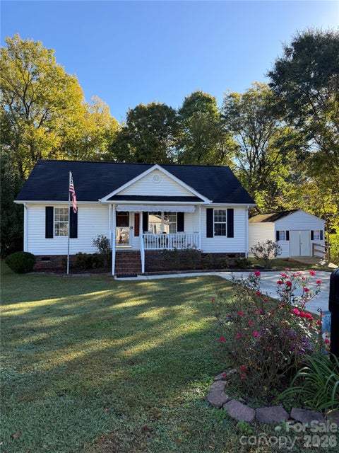 Photo of 321 Hill Street Street, Mount Holly, NC 28120 (MLS # 4437713)