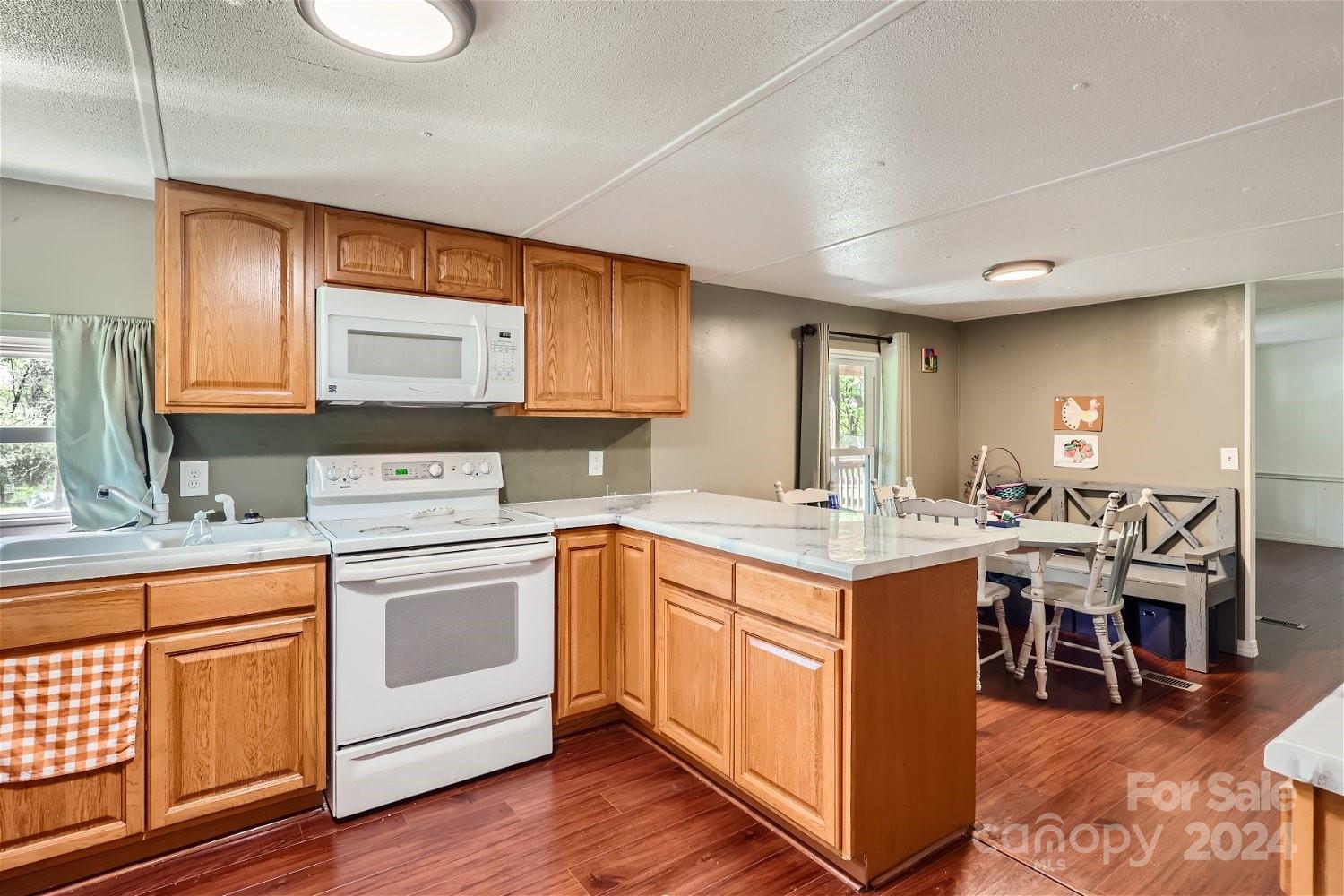 Carolwood - Residential