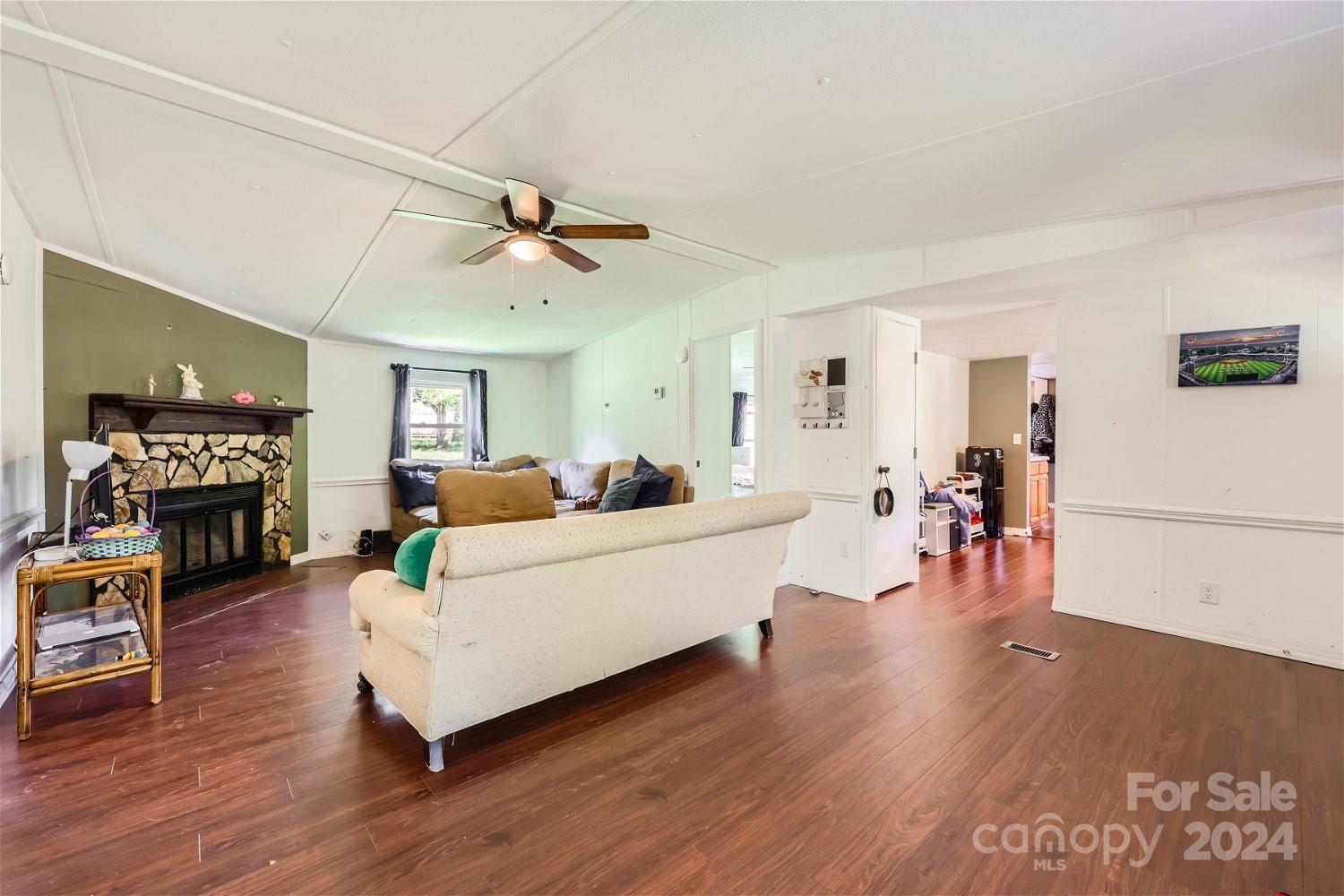 Carolwood - Residential