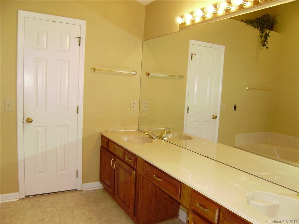 Cedarfield - Residential