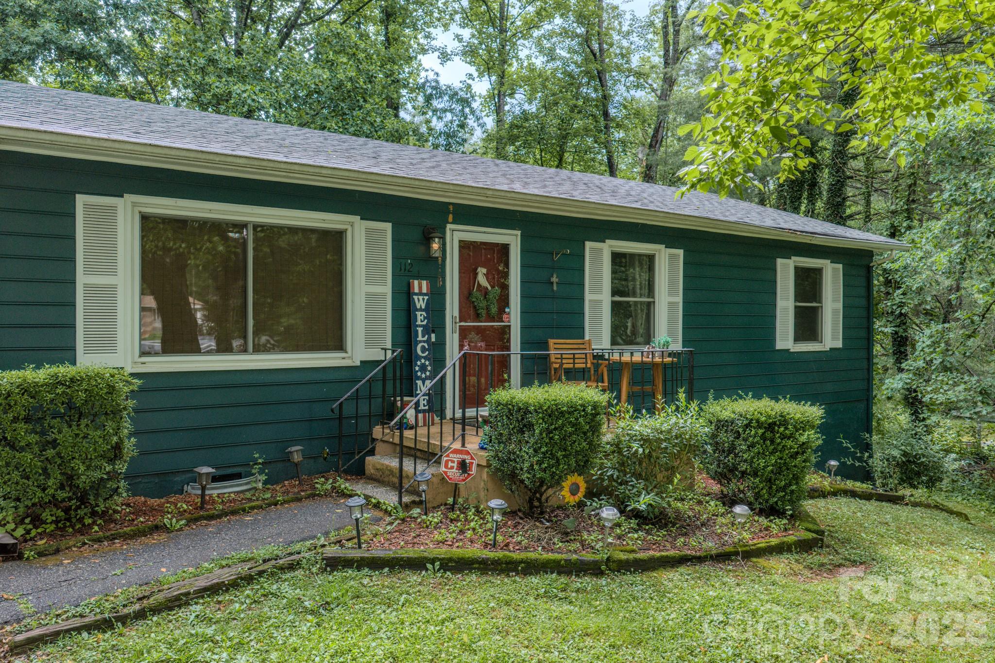 112 Amelia Drive