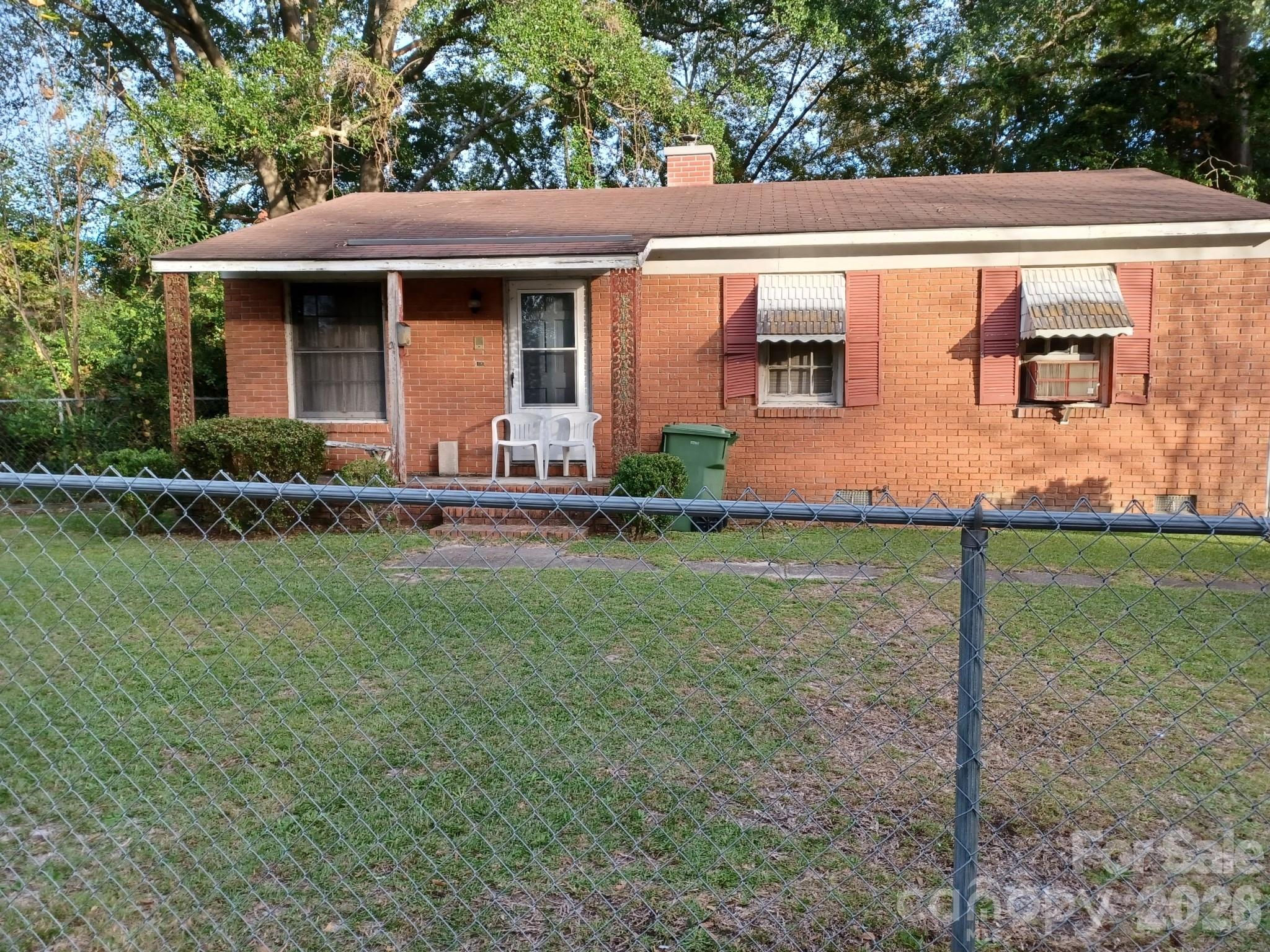 806 Brunson Street
