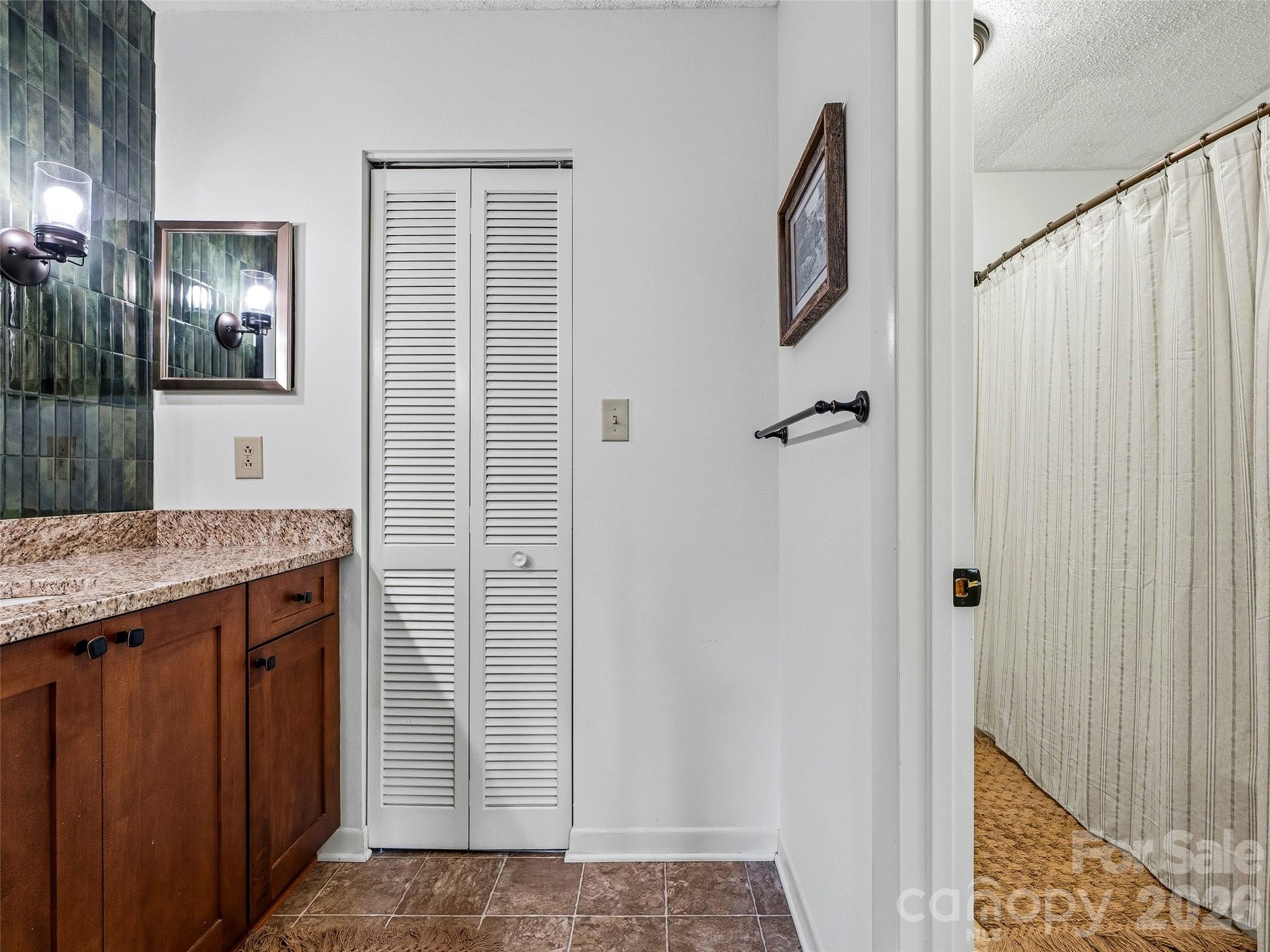 Sherwood Forest - Residential