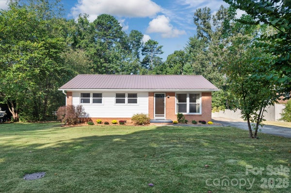 220 RICHMOND HILL DR # 8, ASHEVILLE, NC 28806 - Image e9fcd7e5d6bcfcc01f461ce22d7bb37f/1750369708