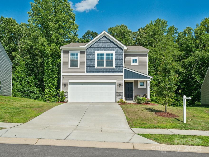 Amazing Opportunity for good as new construction! Home is move in ready. Beautiful, open floor plan on main level. The main floor boasts a large family room, sleek modern finishes, kitchen island and wide entry hallway. Upstairs has four bedrooms and a large loft. Shows like a model! Home built in 2020.
