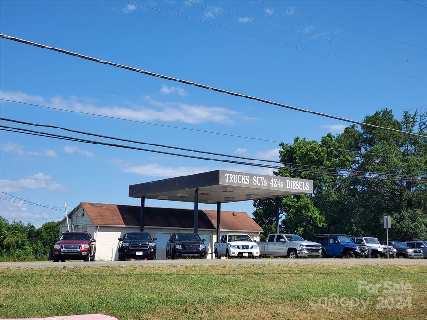 Prime acreage with over 450' feet of road frontage located on a main thoroughfare , (U.S. Hwy 21N.) in Statesville's largest expanding retail area. Subject property is zoned H-B and suitable for large retail shopping, grocery, restaurant, entertainment and more. Utilities available, adequate topography, and drainage. All improvements and personal property are being sold as-is with no value. Subject property is strategically located on Hwy. 21 N. (Turnersburg Hwy.) in the rapid growth pattern between I-77/1-40 Interchange, approximately 1 mile south of I-77 at exit #54, and approximately 2 miles north of I-40 at exit #151. D.O.T. will allow two 50' curb cuts for this property.