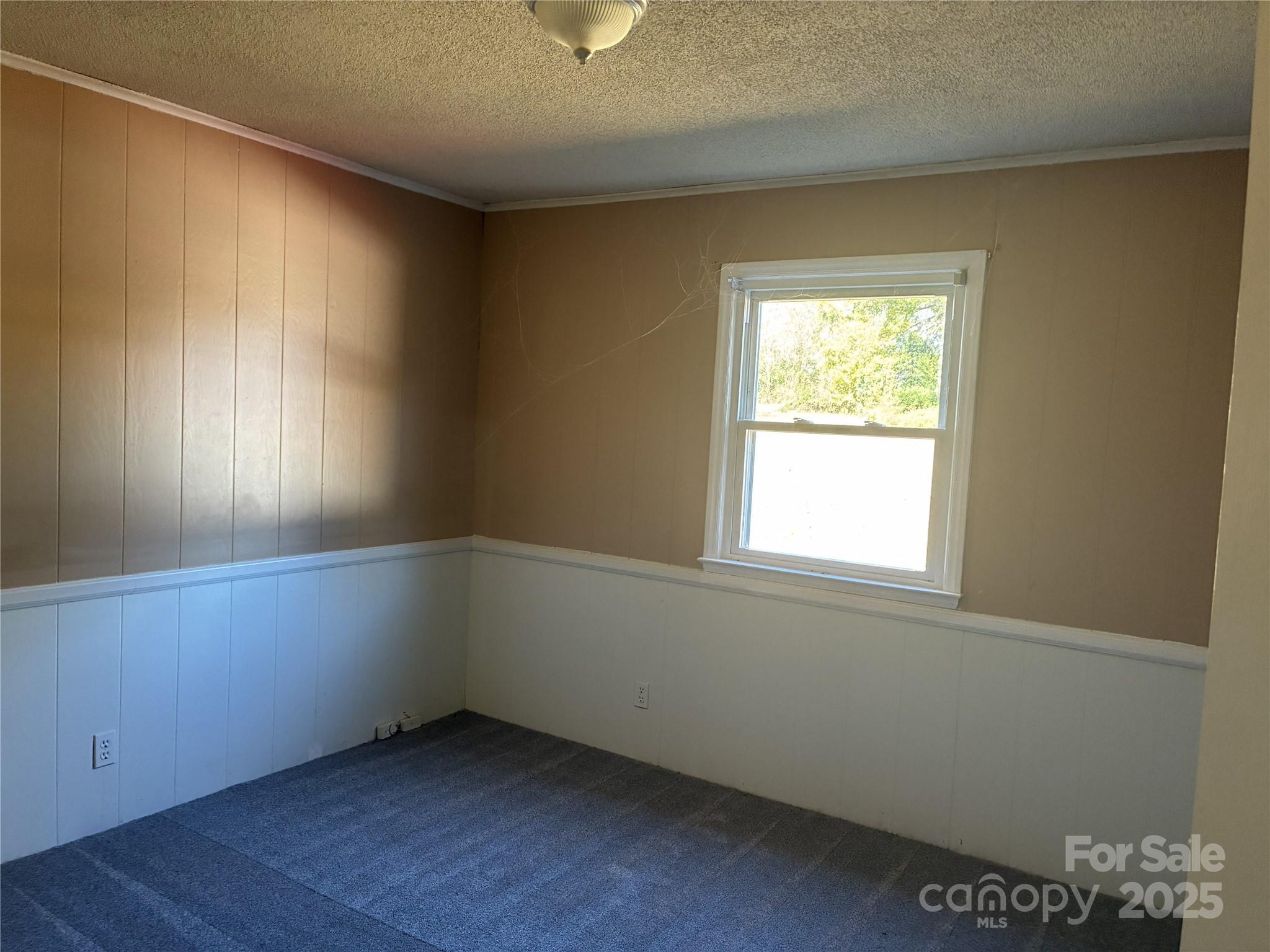 1504 Hunsinger Avenue