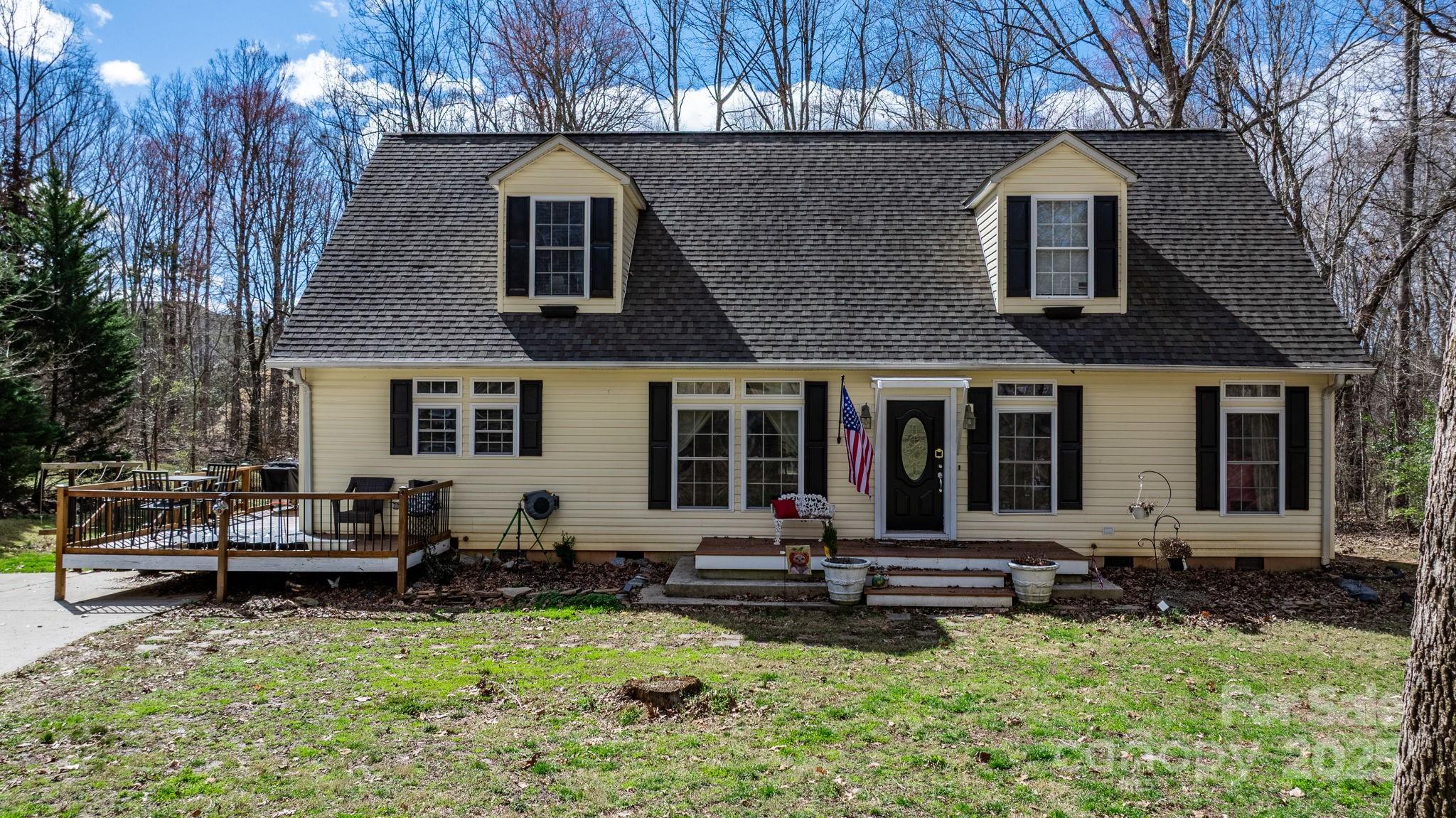7648 Forest Oak Drive