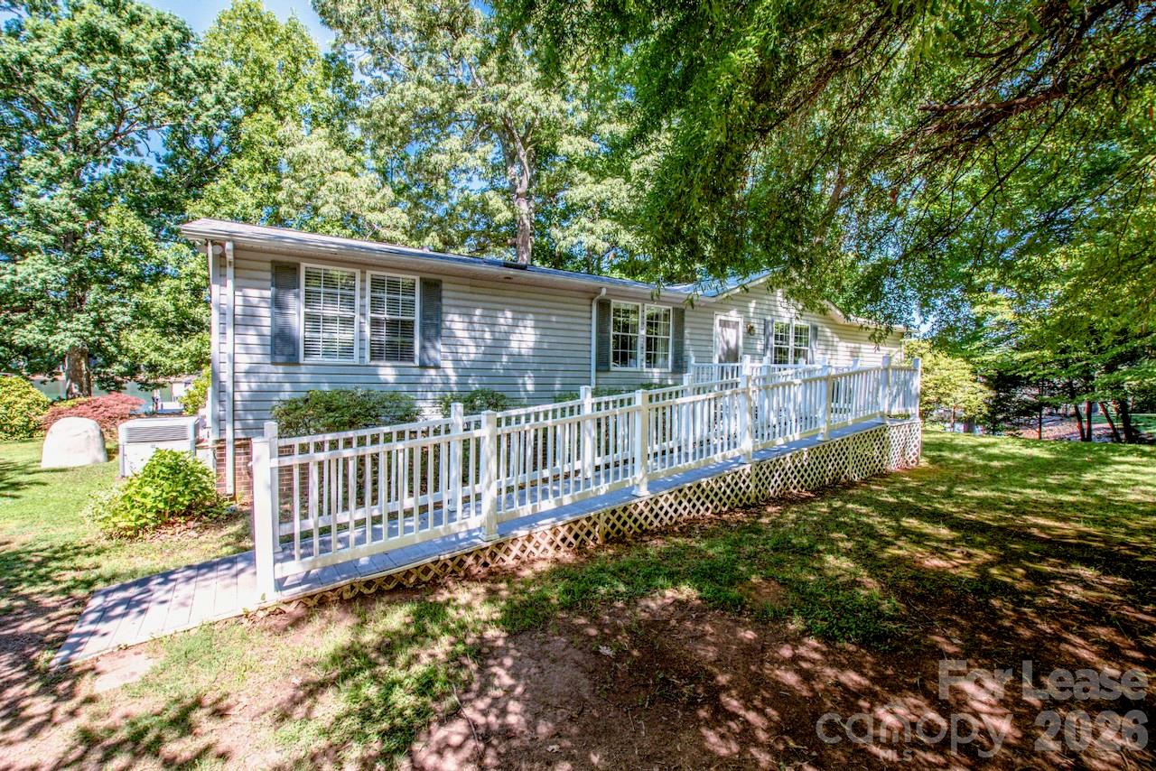 447 Kemp Road
