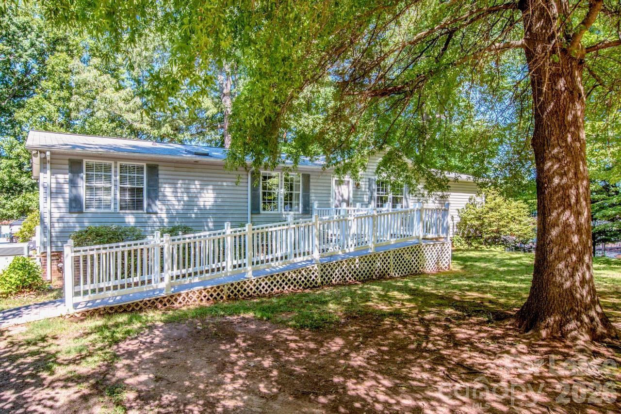 447 Kemp Road