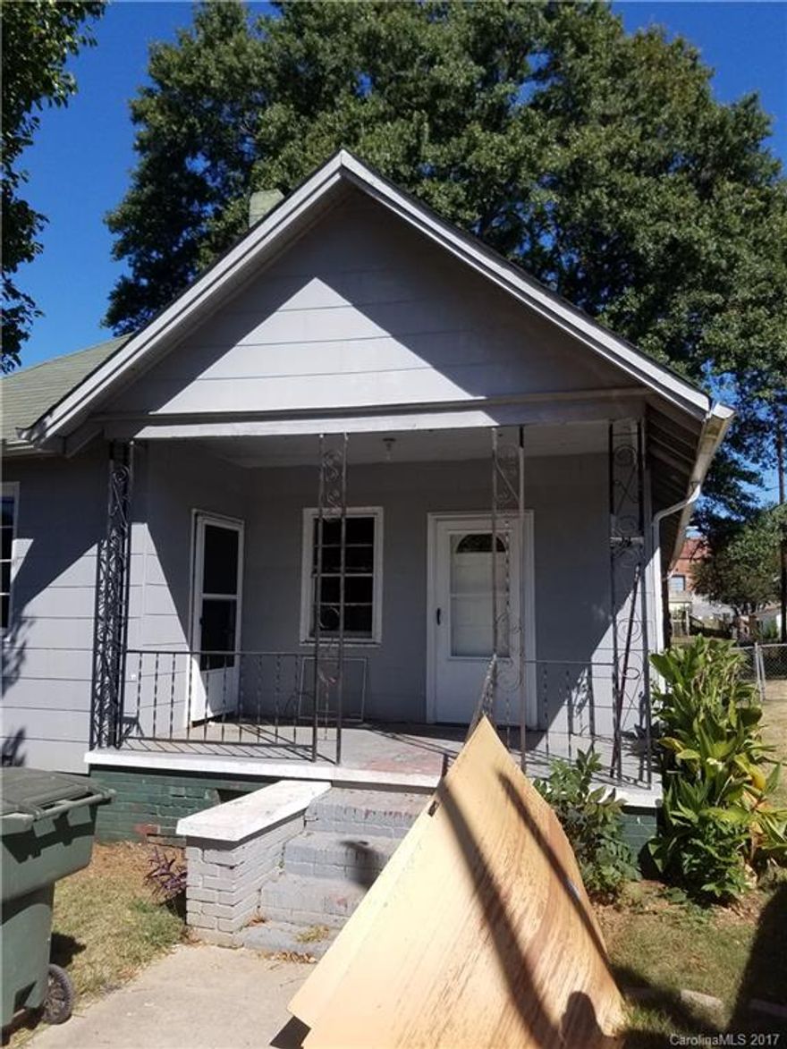 Sold As Is - Where Is- Roof approx 7 yrs old- Please inspect and verify all relevant information- 
Double close - Please ask listing agent for more details 
Seller has not taken possession -Investor Attorneys Only-Cash Buyers Only