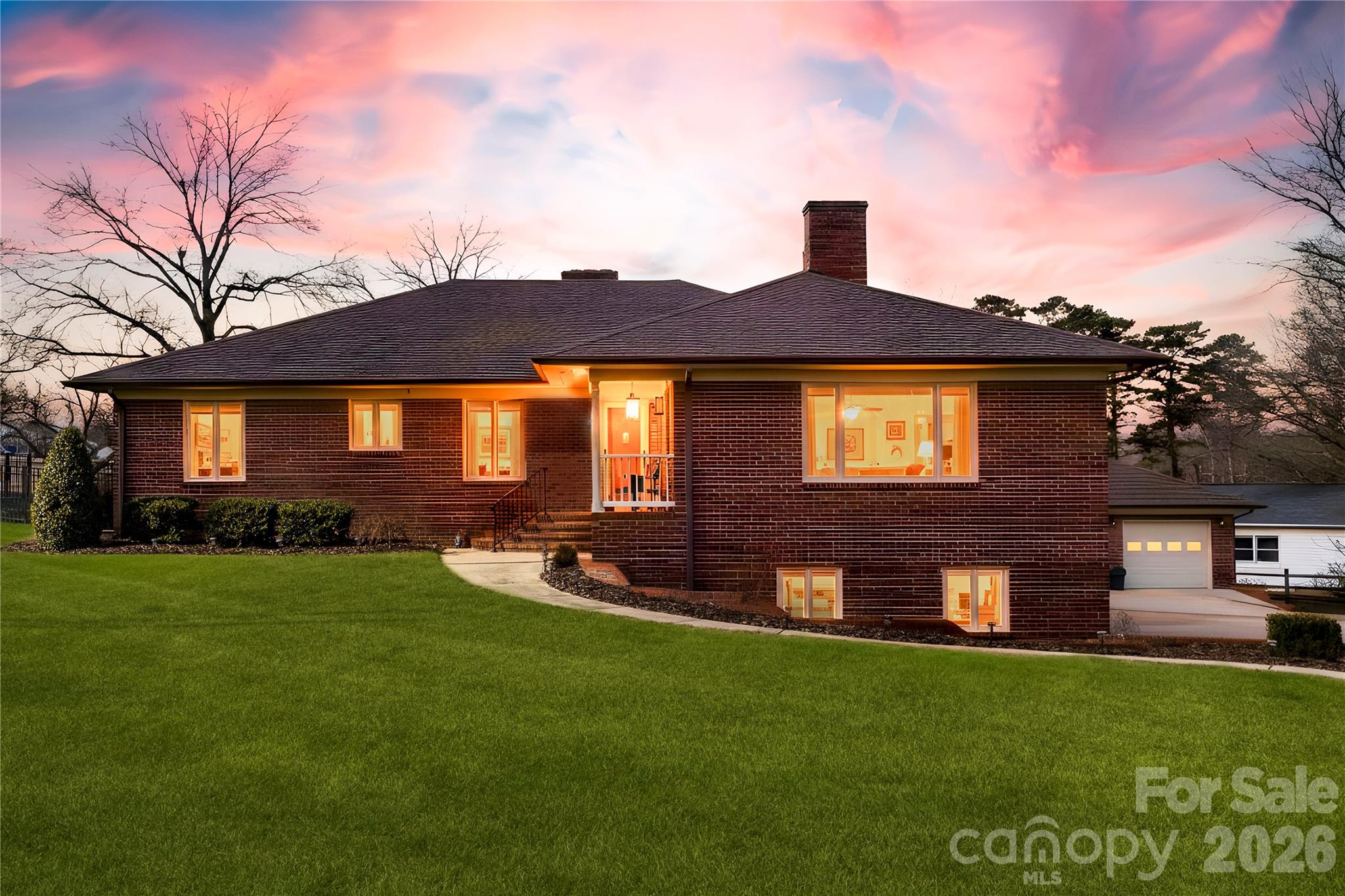 1419 Stoneyridge Drive