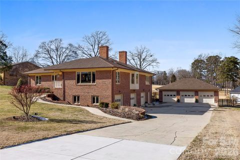 1419 Stoneyridge Drive Charlotte NC 28214