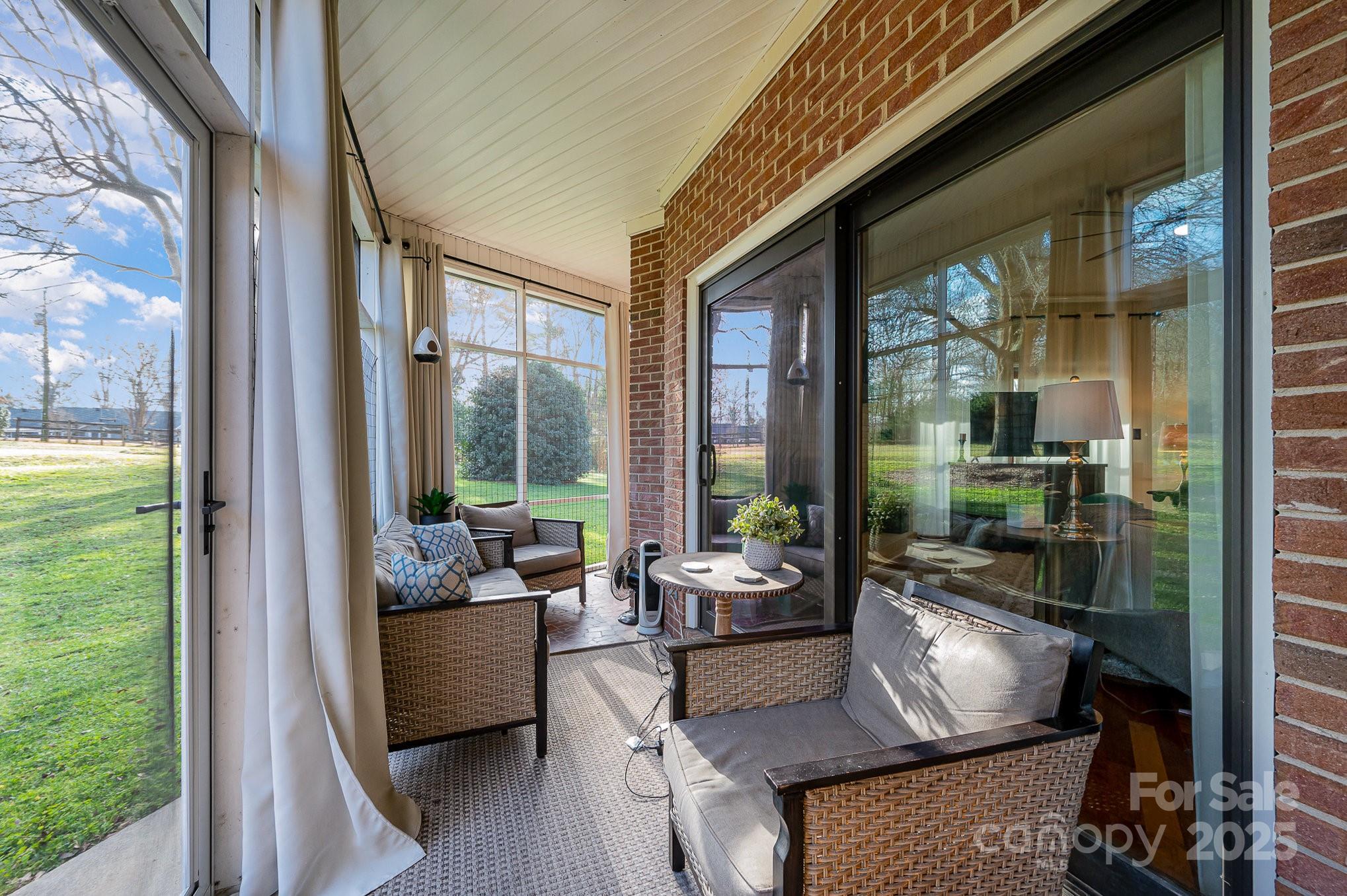 Black Horse Run - Residential