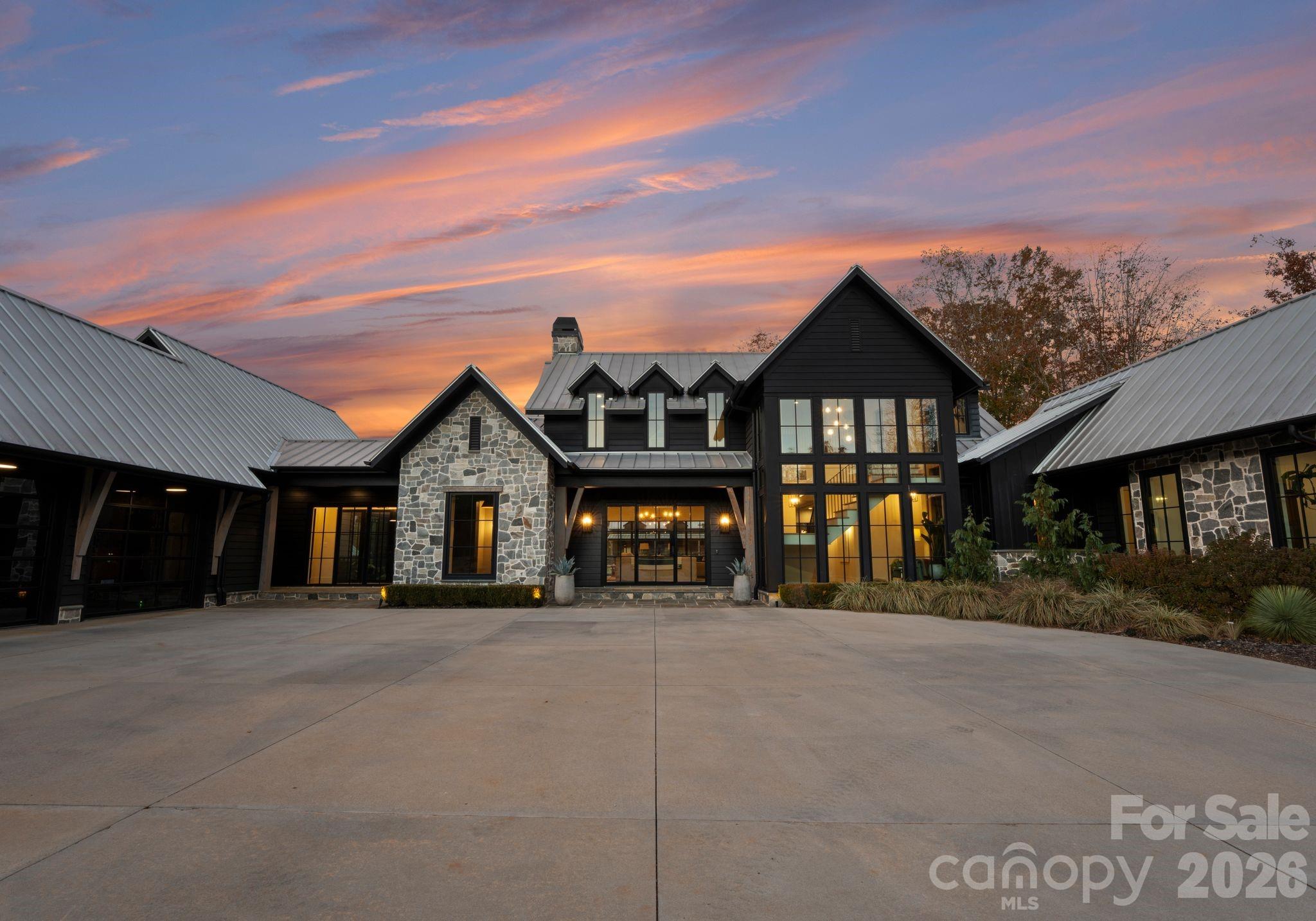 3979 NC HWY 73 Highway