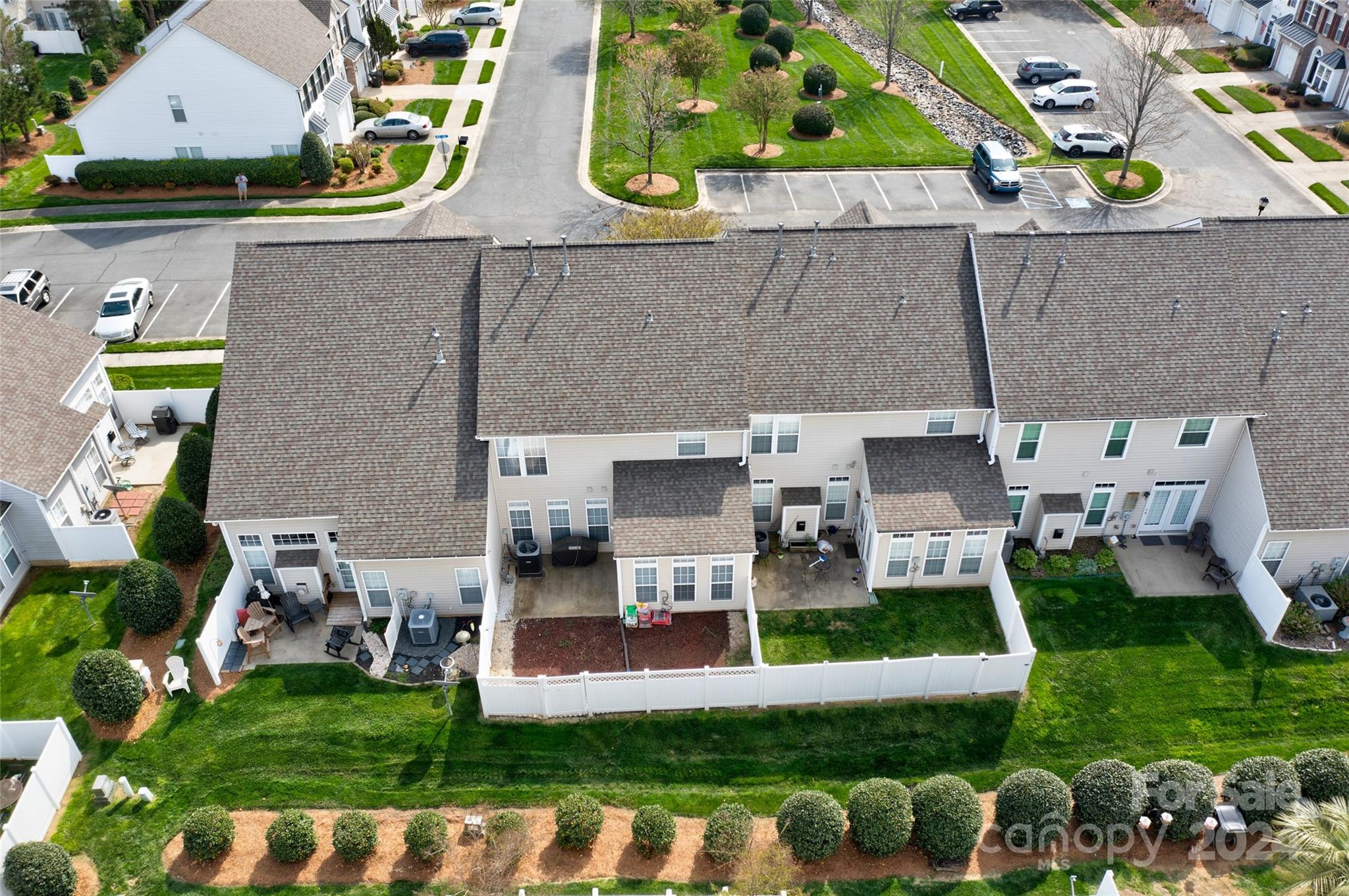 Autumn Cove At Lake Wylie - Residential