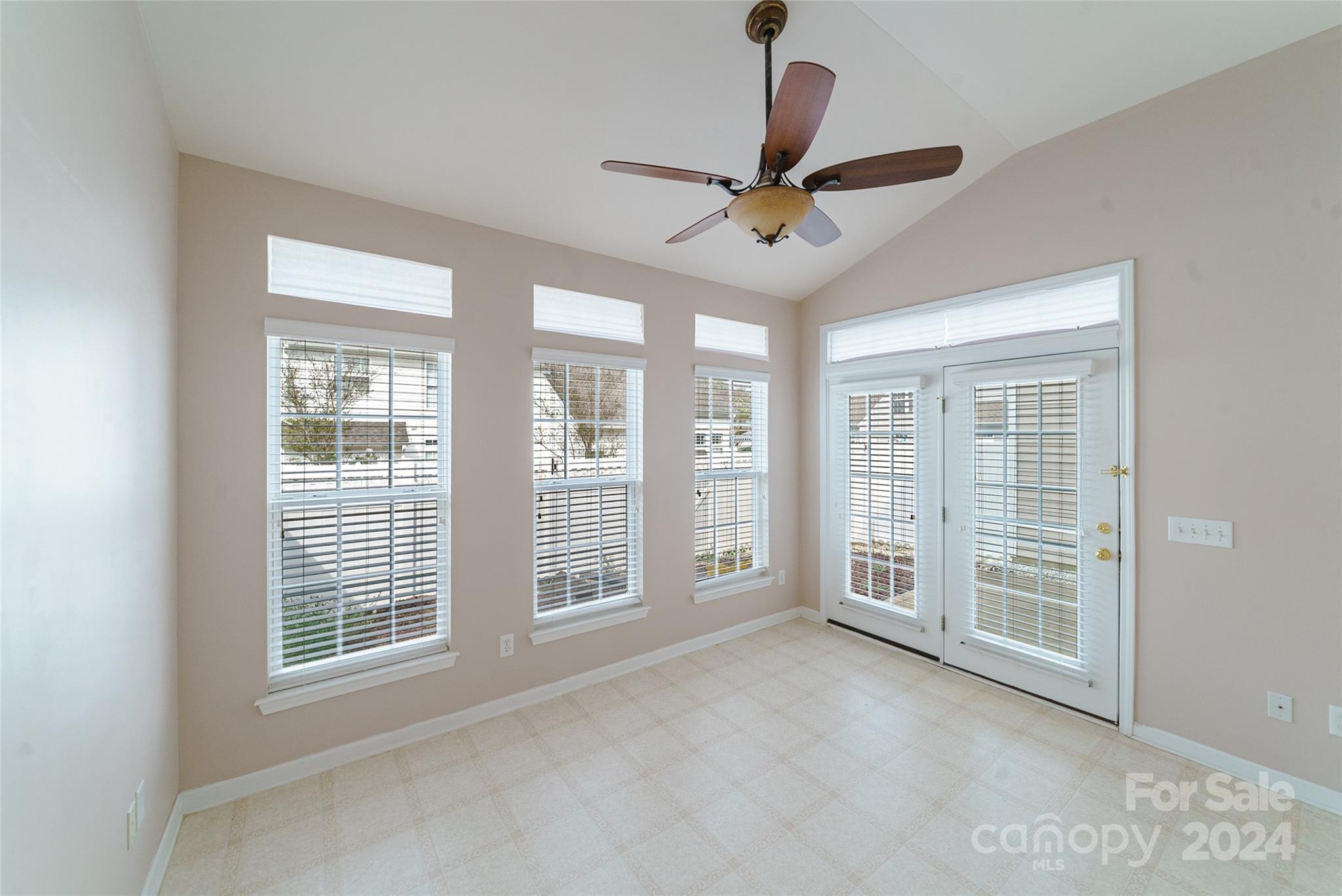 Autumn Cove At Lake Wylie - Residential