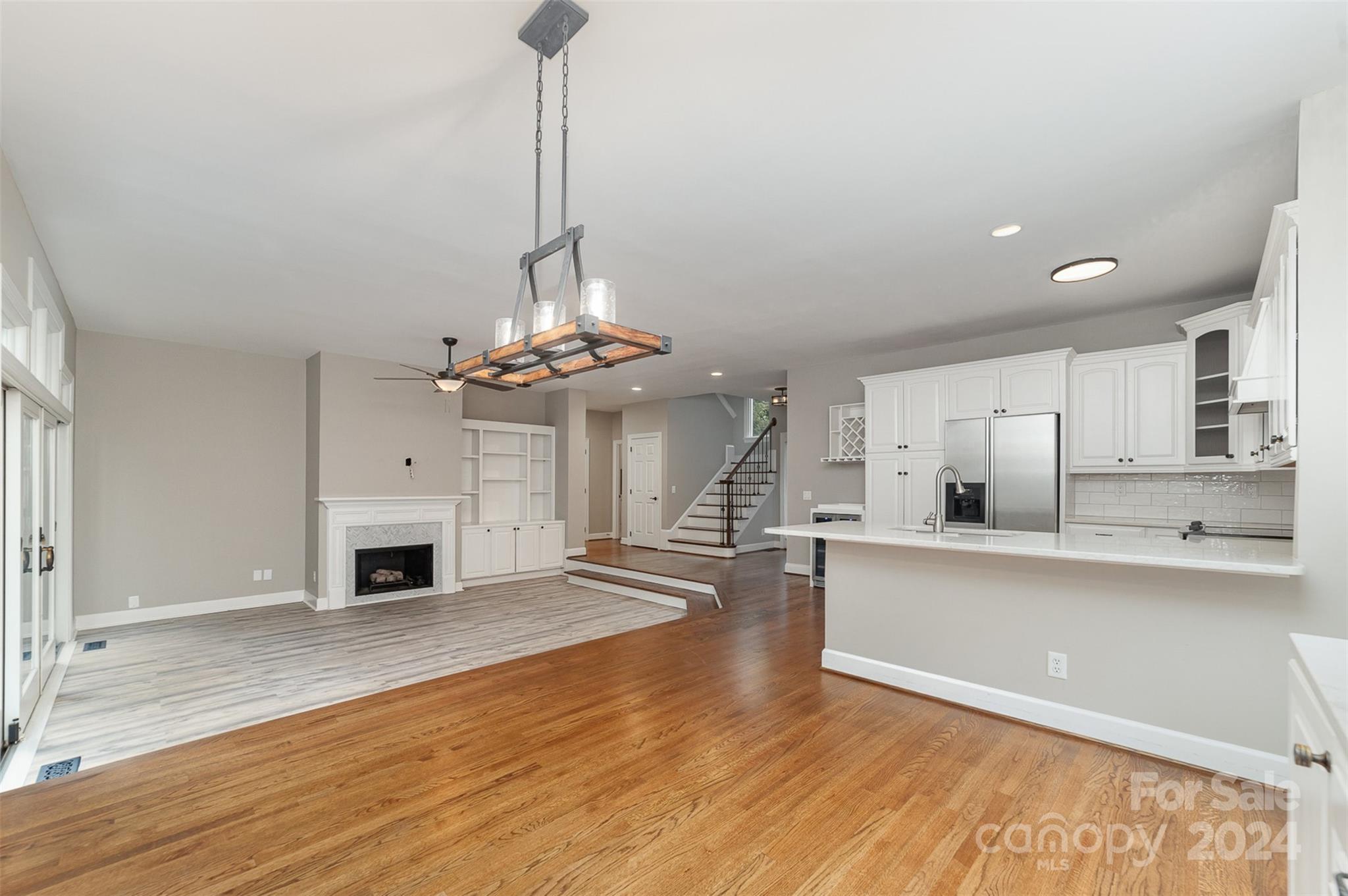 Blue Stone Harbor - Residential